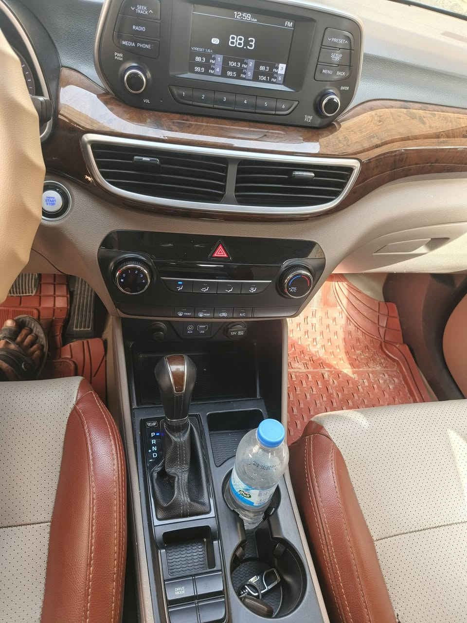 توكسان خليجي 2019 ماشية 96
مكفوله كفاله عامه شرط السونار  
   
مواصفات فول 

 
🅿️ حساس خلفي حساس امامي

🅿️🅿️لدنهاري  LED 

🅿️🅿️انظمت ترحيب   

كشن كهربائي عدد 2

🅿️حجم المحرك2000

🅿️🅿️تبريد امامي و خلفي 

🅿️🅿️المري قابلة للطي AUTO 

🅿️🅿️اشاير بلمرايا 

🅿️🅿️تحكم مقود جهتان 

🅿️🅿️المودات

🅿️🅿️الاوامر الصوتيه

🅿️🅿️ كاميرا خلفيه دوارة بلادي

🅿️🅿️لافكيشن

🅿️🅿️يدة ابواب المنيوم 

🅿️🅿️كشنات جلد 

🅿️🅿️ويل كب5 

السياره ستخدام شخصي جديده كلش 

🅿️🅿️مكاني بابل
                   
                                               رقم بغداد نكليزي 
السعر 200 ورقه 

وبيه مجال قليل حق الجيه توكسان خليجي 2019 ماشية 96
مكفوله كفاله عامه شرط السونار  
   
مواصفات فول 

 
🅿️ حساس خلفي حساس امامي

🅿️🅿️لدنهاري  LED 

🅿️🅿️انظمت ترحيب   

كشن كهربائي عدد 2

🅿️حجم المحرك2000

🅿️🅿️تبريد امامي و خلفي 

🅿️🅿️المري قابلة للطي AUTO 

🅿️🅿️اشاير بلمرايا 

🅿️🅿️تحكم مقود جهتان 

🅿️🅿️المودات

🅿️🅿️الاوامر الصوتية 

‏🅿️🅿️DRIVEMODE ‏Comfort🌷eco🌷SPORT🌷SMART 
 
كاميرا خلفيه دوارة بلادي

🅿️🅿️لافكيشن

🅿️🅿️يدة ابواب المنيوم 

🅿️🅿️كشنات مخمل

🅿️🅿️ويل كب5 

🅿️🅿️سبير مانازل

الاتصال هاذه رقمي ***********
