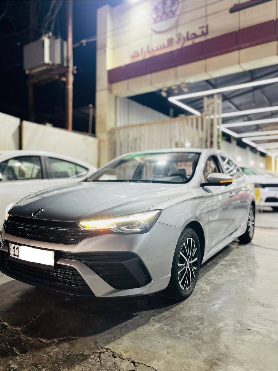 🚗 السلام علكيم للبيع او المراوس حسب القناعه
mg 5 motor ضمان صيانه تبديلات الدهن مجاني بانزين 
رقم السيارة بغداد 
  🛣️  المسافة المقطوعة      - 4000   الف كلم فقط 
------------------------------------------------------------ 
✅ المواصفات:   
✅ الموديل: 2025
✅ الحالة: كفاله عامه من كلشي سياره بحالة الزيرو 
🔹 قطعتين تبريد
🔷وضعيات القياده Dirve mod 
🔷 هند بريك بصمه
🔷 فتحه سقف 
🔷 داخل جلد لون ابيض 
🔷 داخل خمس كامرات 
🔷 شاشه وسطيه تدعم car play
🔷 مثبت سرعه
🔷 كراسي كهرباء 2
🔷جامه سايق AUTO 
🔷كراسي تدفئه
🔷 باقي المواصفات معروفة 
السيارة اعلى مواصفات MG فول الفوول 5 كامرات 
📍 السيارة متوفرة في بغداد - الكريعات 
📞 للأستفسار الاتصال على الرقم 
***********
