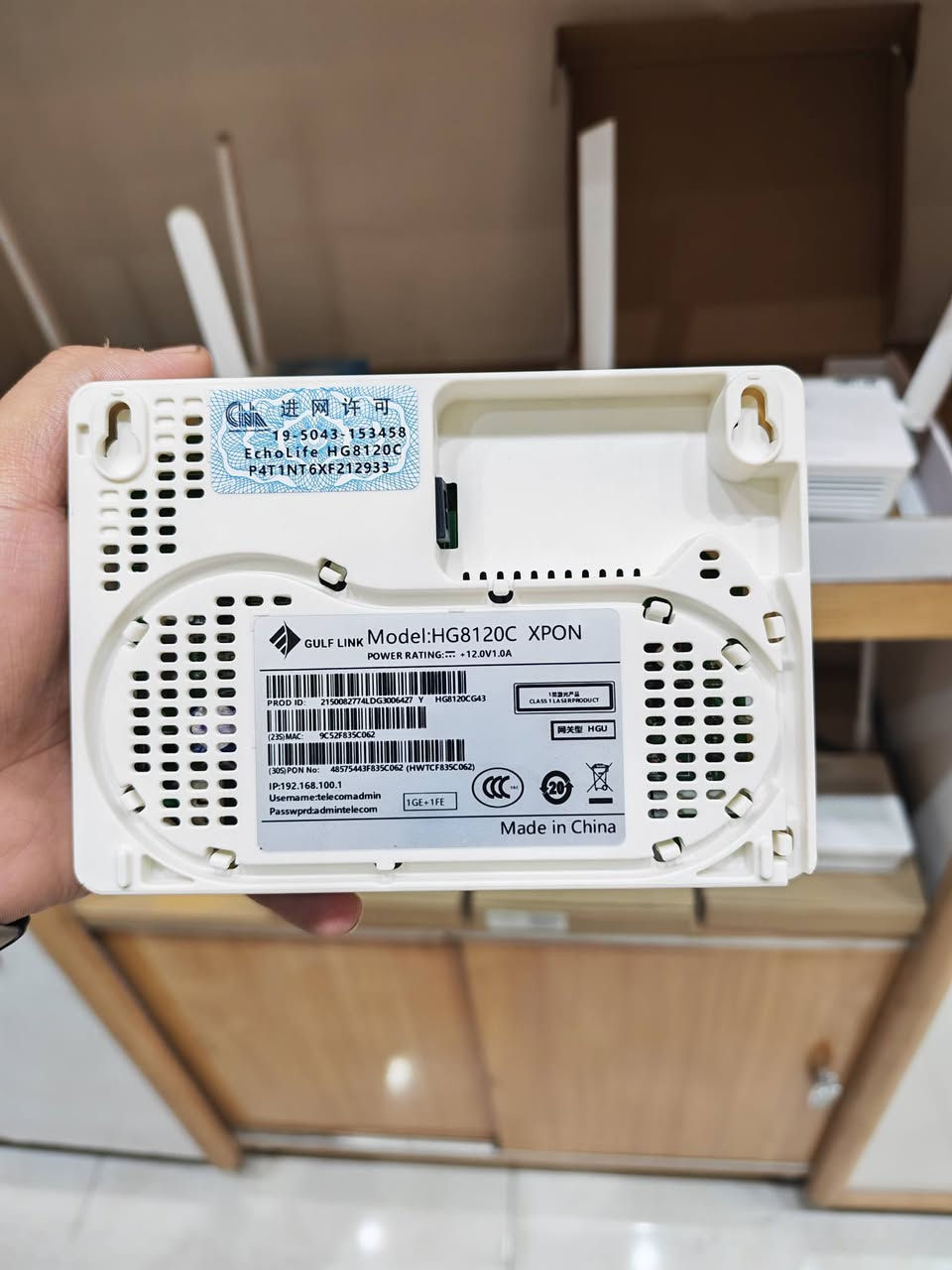 📌 مواصفات مشطب XPON (اكس بون):
ONT 1GB جديد ثنين بورت
HG8120C
🔹 نوع: مشطب XPON
🔹 مناسب للاستخدام مع اكس بون / 
🔹 يدعم توزيع الإشارة الضوئية لأكثر من منفذ
🔹 جودة عالية واستقرار ممتاز
🔹 تصميم متين وسهل التركيب
🔹 مناسب للشبكات الضوئية المنزلية والمكاتب
📦 متوفر الآن – الكمية محدودة
📩 للاستفسار مراسلة الصفحة
🚚 يتوفر توصيل إلى جميع المحافظات


**إذا كنت صاحب هذا الإعلان وتريد حذفه لأي سبب، رجاءا أرسل رسالة إلى الدعم الفني**