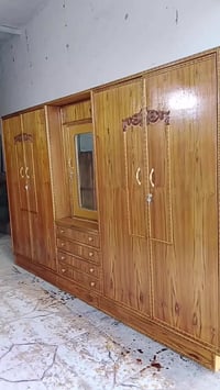 كاونتر • مستعمل • ٥ أبواب