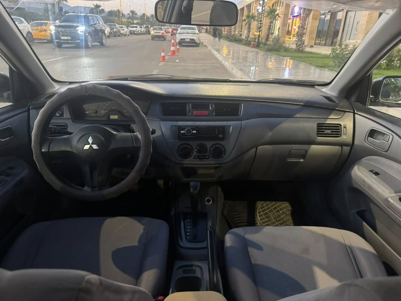 السلام علیکم برایان 
سەرەتا بە ناوی خوا 
لانسەر ٢٠٠٧ 
ڕەنگی سپی 
دوو پارچەی هەیە 
پەڵەیکیشی هەیە 
سەیارەکە نموونەیە لە جوانی ماشاللە 
جایزە و ڕەقەم و سەنەوی تازەیە 
مەکینە بچووکە 
سەیارەکە ناوی نەگرتووە 
گێر و مەکینەی بە شەرت و زەمان 
بۆ نرخ دەتوانن نامە بنێرن


**إذا كنت صاحب هذا الإعلان وتريد حذفه لأي سبب، رجاءا أرسل رسالة إلى الدعم الفني**