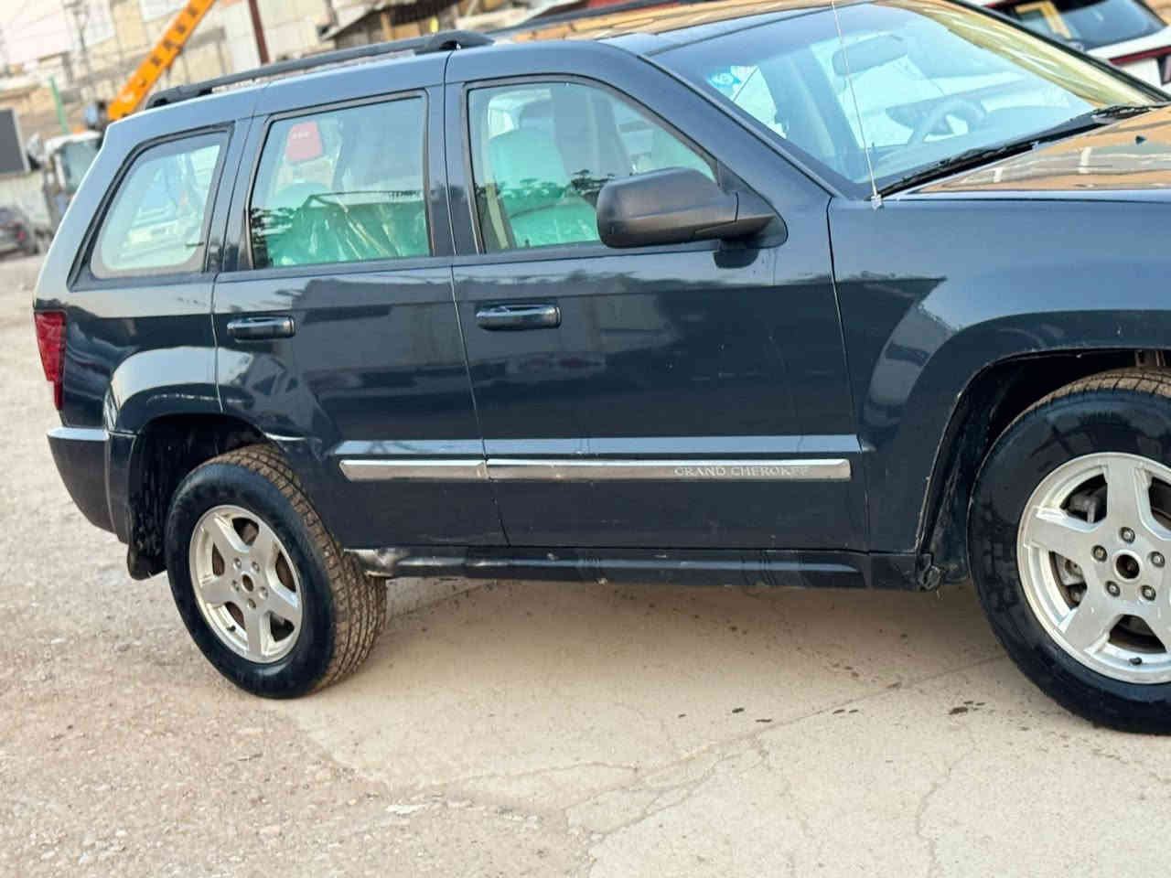 للبيع جيب لاريدو 2008 4x4
مكينه ٦ سلندر السياره تنسى شي اسمة حماوة ودوانز كله بانزين عادي

السياره مال جناي مومال بيع وشرا صارلي هواي من جانيها وعلى ايدي  بحالة الزيرو جديده حيل وبالخير علياخذها ......
سياره محرك كير شرط ....
شلعة ومعدل مال ٢٠١٨ تكول راكب 
السياره كاملة على اخر حباية 
ربع ديناررر متصرف عليها 
مجهزيها  على اخر شي
السياره كفاله شاصي ولغد وخياس 
جانت جارده وصبغتها حزام فقط رش 
بدون معجون ولا ضربه ولادكة جاجوج .......
شرط السونار شاصي لغد كفالة عامة
السياره باتري جديد زوج تايرات جدد
صدر ٩٠/١٠٠ 
...................
السياره غرفتها تخبل مدوشمها بالكاضمية لون الداخل يخبل 
وشادلها شاشة وكامرة وحساسات 
كشناتها جلد  تدفئه تبريد جاهزه ربع مناقصها ......
رقم بغداد الجديد الانكليزي 
هزه جديده سنويه جديدة 
باسمي تحويل ثاني يوم بأسم المشتري ......
السعرر (١٠٠)  ❗️
يعني دفتر وبيها مجال كلش بسيط لان سيارة متعوب عليها 
المكان بغداد الاعظمية 
 ***********
