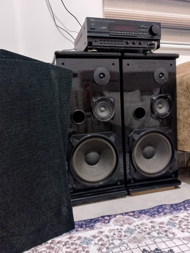 للبيع سماعات Marantz LSP-1412 كلاسيكية - قوة وأداء جبار 🔊
الوصف:
لعشاق الصوت النقي والأنظمة الكلاسيكية (Vintage Audio)، متوفر الآن جوز سماعات Marantz موديل LSP-1412 الغنية عن التعريف، بنظام 3 اتجاهات (3-Way) وتصميم أنيق بطلاء أسود لامع (Piano Finish).
المواصفات الفنية:
✅ النوع: سماعات أرضية (Floor Standing).
✅ القدرة: 170 واط (170W Power Handling).
✅ المكونات: ووفر ضخم 12 إنش للباس العميق + ميد-رينج 4 إنش + تويتر 1 إنش.
✅ المقاومة: 8 أوم.
✅ الحساسية: 91 ديسيبل (صوت قوي بجهد أقل).
✅ الحالة: (اكتب هنا حالة السماعات، مثلاً: ممتازة، شبه جديدة، أو مخزنة).
السماعات مثالية للحفلات المنزلية أو لإنشاء نظام سينما منزلية بصوت سينمائي حقيقي.
السعر: [800$] بيه مجال بسيط
الموقع: [ألسماوه_ألمثنى]
للتواصل: خاص


**إذا كنت صاحب هذا الإعلان وتريد حذفه لأي سبب، رجاءا أرسل رسالة إلى الدعم الفني**