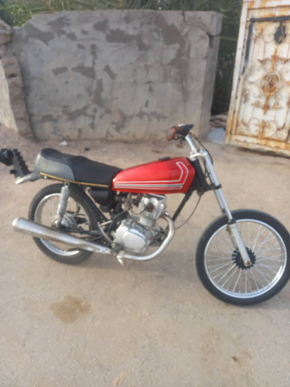 السلام عليكم دراجه ناعمه للبيع اوراق موديل 13 دراجه ماكينه خير من الله ما مفتوحه دراجه اغراض كله جده توه معمره مكان القرن العلوه قرب الطاحونه السعر600 رقم ***********
