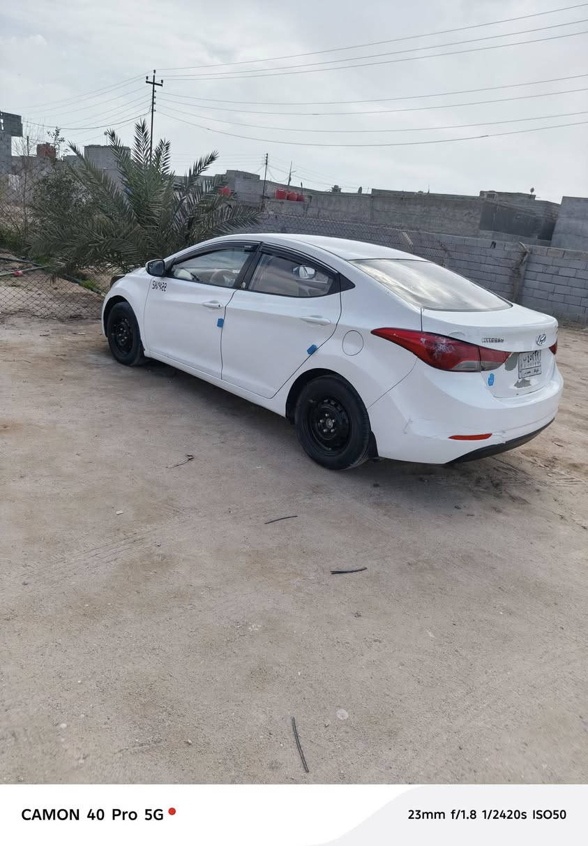 ابيع مستعجل الانتره2014 خليجي

مكفوله من الضربه بيها صبغ رشات اثر تكشير 
محرك 1600 دوش وكير كفاله
حداديه جديده
تبريد ثلج 
موصفاتها 
كامره خلفيه 
شاشة بلادي
تحكمات جهتين 
اشاير بالمري 
تخم ويل جديد 
تخم تاير جديد
السياره بسمي
سعرها (93)
مكانها البصره الزبير 
رقمي ***********
