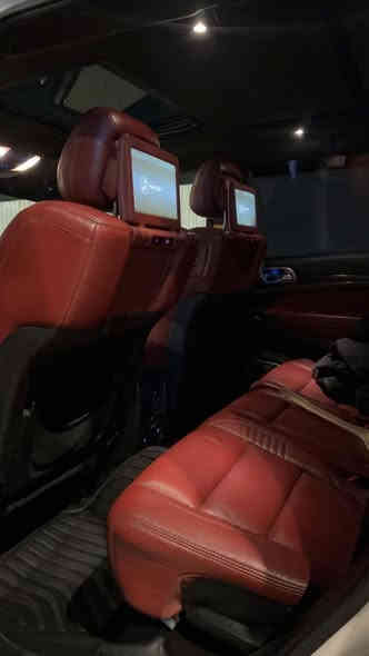 غرفه جيب SRT احمر شاشات هيلكات 
للمراوس ب غرفه SRT كنتارا اسود او قرميدي 

غرفه العندي بيها كم ملاحظه بسيطه 

اي استفسار ***********
مكاني بغداد
