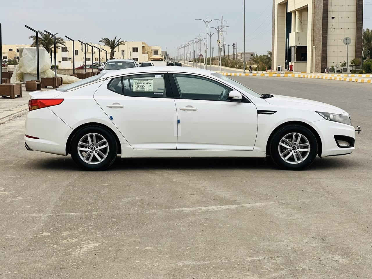 يالله السلام عليكم اوبتما ‏سعر 117
(للبيع فقط )ماشيه 163 الف حقيقي
موديل 2011 خليجي محرك 4 سلندر دوش
بدون وعده بدون مراوس نقد فقط 
رقم صلاح الدين الماني أ
مشروع وطني اي محافظه تتحول 
 
مكفوله كفاله عامه من الصبغ والتبديل 
وين مايعجبك افحص 

المواصفات ::::::
محرك اربعه سلندر دوش
ايرباكات 
ABS.:::
داخل عسلي 
تحكم مقود
كشن جك 
شاشه 
كامره خلفيه 
تبريد شاشه 
تبريد قطعتين 
شفتات مقود 
كير اوتو وعادي 
6 نمرات 
ECO اقتصادي 
ويل كب بلادي 5 قطع
كشنات مخمل 
محرك شرط
لا صرف ولا
بخار ولا صوت 
كير شرط شركه 
تبريد ثلج 
صدر جديد
تايرات جديده 
كهربائيات كلها شغاله
متصرف عليها الف جاهزه ترايها يخبل ::
تجي تفحص وتشوف بعينك واني خادم 

مكانها صلاح الدين تكريت 

الاستفسار ::::***********
***********
السعر 
:::::(117)
وبيها مجال قليل للشراي 

غير متراجد على الخاص
