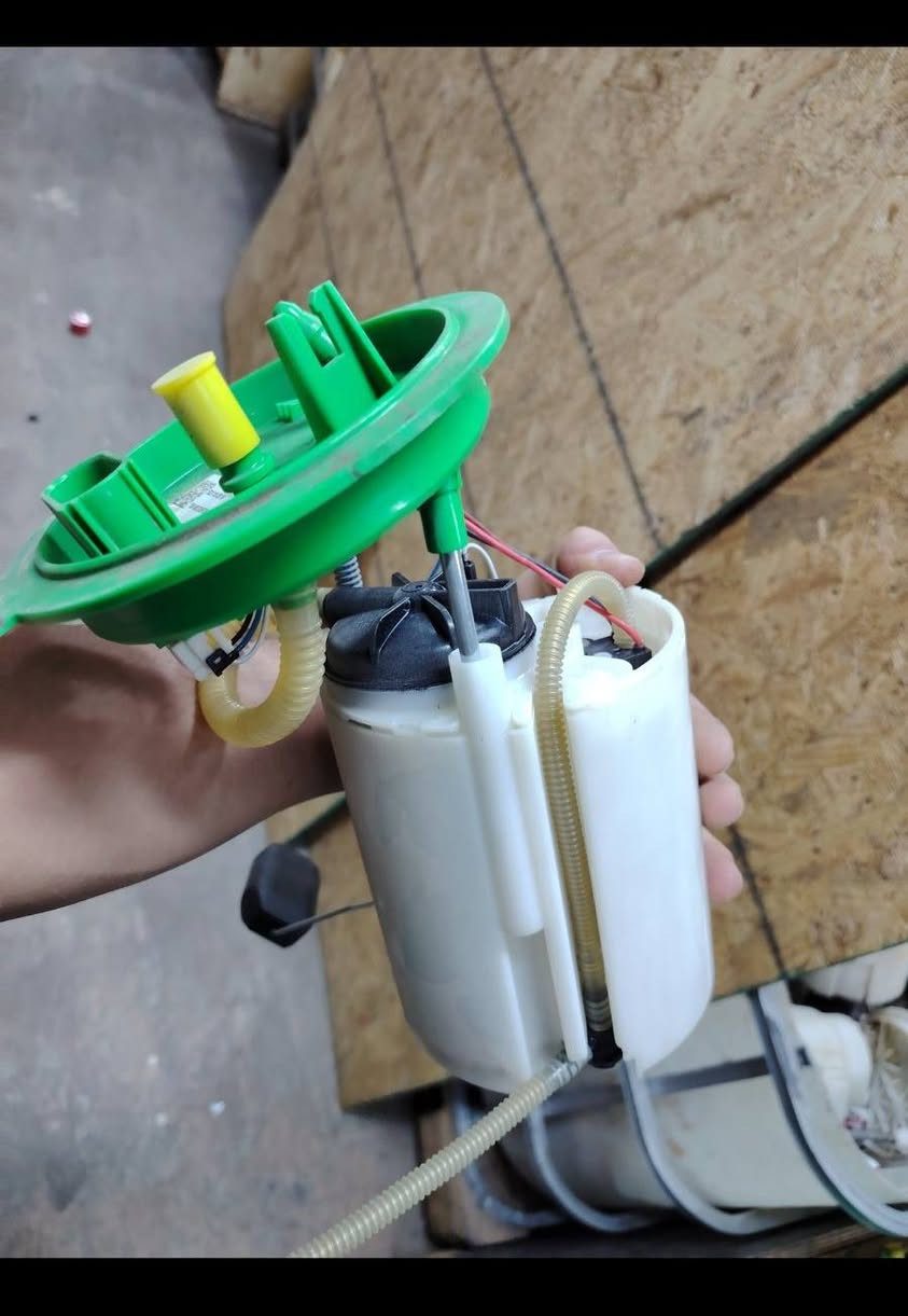 سلام عليكم من رخصة الادمن
حاويه بلادي 
جملة فقط 
كمية خير من الله 
سعر القطعه 12.000دينار عراقي 
اقل طلب 10قطع 
توصيل لجميع المحافظات 
*********** واتس اب
