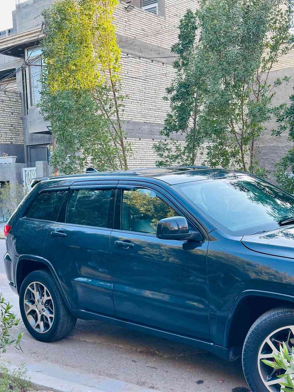 سلام عليكم جيب موديل 17 محرك 6 سلندر 3600 مكفوله سونار صور بلمنشور شواص الود كفالة صور الحادث بال منشور سيارة جاهزة ما بيها أي نقص فول مواصفات واحدع واحد ماشية84 سيارة باسمي بيها أربع قطع صبغ سعر175 تلفون*********** مكان بغداد الكرخ الشهداء بغداد, العراق
