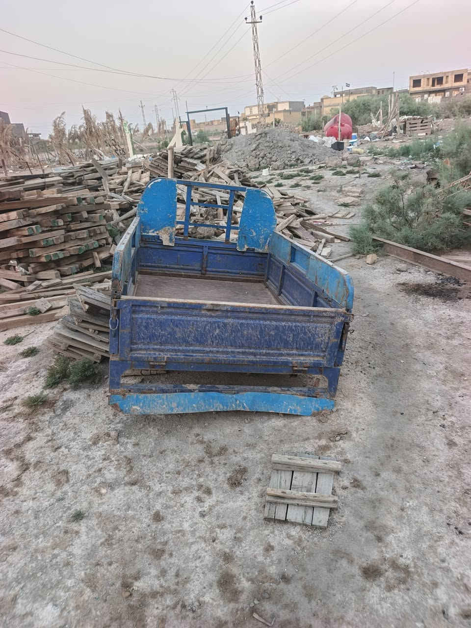 سلام عليكم  بدي ستوته   البيع   جديد صبق شريكه كله وضع شريكه بس الكاعيه طاكه ما ملحم أبد  وضع شريكه المكان الخضر  سعر 145   قفل   ***********

