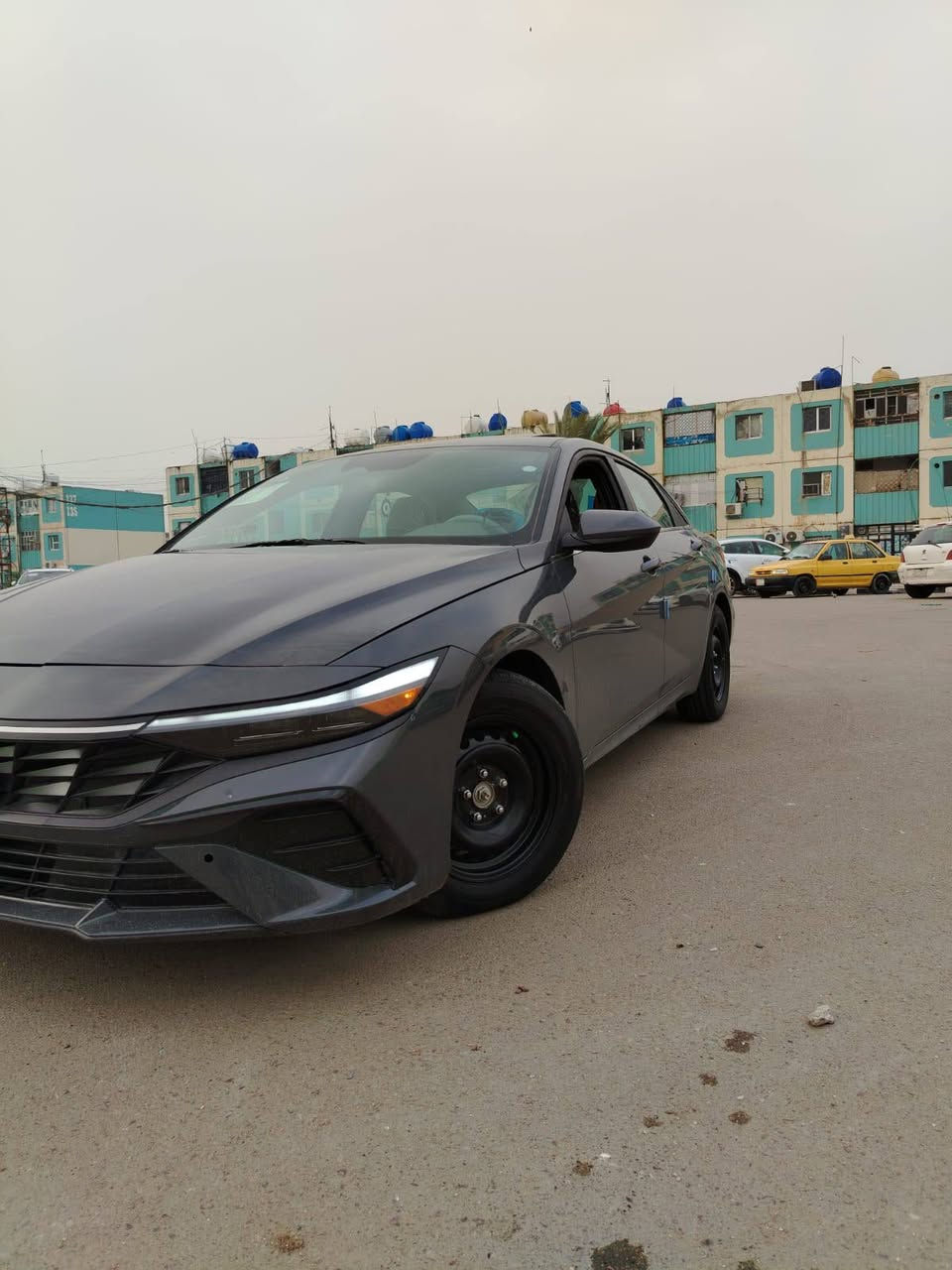 سلام عليكم النترة للبيع وارد امريكا موديل 2025  فحص مواقت مدون رقم تترقم جميع المحافظات حادثة الجاملغ ومصلح نفسة لغود وشواصي مكفولات والباقي مكفول سيارة لون مميز  سيارة جديدة  جديدة  فول مواصفات.                                                                                  1 بصمة                                                                         2 فتحة سلايت روف.                                                     3 شاشة ملتسقة.                                                           4 سايد بريك دكمة                                                            5 تشغيل عن بعد 🚗                                                             6 لد ترحيب بل يدأت.                                                        7 تتفة بل كشنات 🔥                                                          8 لون مميز سمنتي                                                          9 محرك 2000 دوش                                                        10 رادار امامي وخلفي                                                     11 رادار بل المراية.                                                             12 الون الداخل رصاصي                                                   13 بعد السيارة بيهةكومة مواصفات.                                     المكان بغداد الحبيبيه رقم الهاتف *********** سعد ابو علاوي
