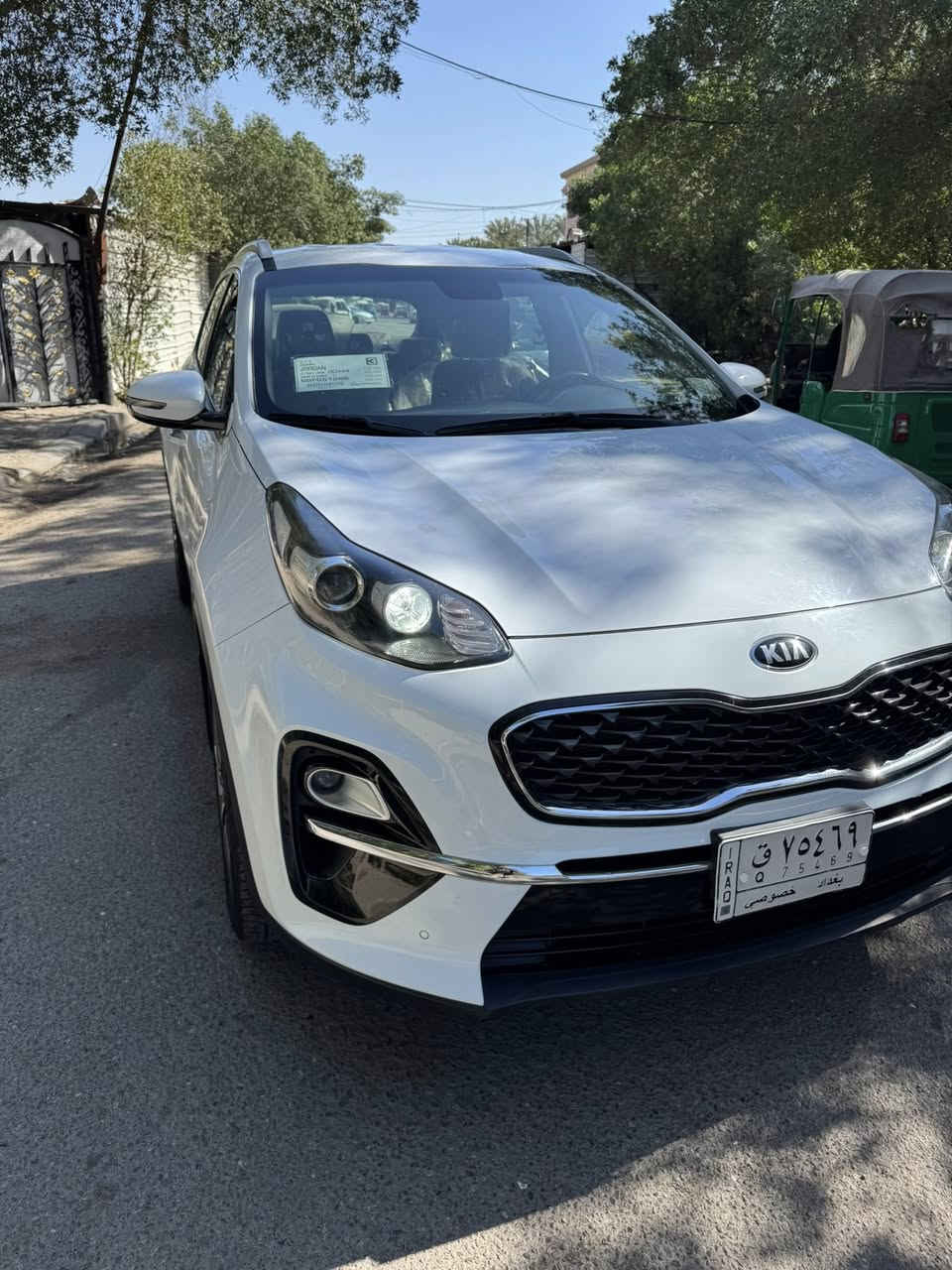 كيا سبورتج  2020
رقم بغداد
مكفوله من كلشي ماشية (26) الف فقط سبير منازل 
 المواصفات عادية 
حجم المحرك 2,0L
دوش2000 
4اسطوانات نوع DOHC
مرتبط بگير بوكس 6سرعات
مري شفط
ويل كب 19 
يدة باب نيكل  
حساس دعاميةامامي
حساس دعامية خلفي
كشافات هيلوجين
لد نهاري 
داخل جلد حمصي 
شاشة اعطال
درايڤ مود
تحكم مقود جهتان
كروز سرعة
مخرج USB ipod
‏ ABS
تبريد امامي و خلفي 
رقمي ‭***********‬ 
السعر203
مكاني بغداد زيونة
