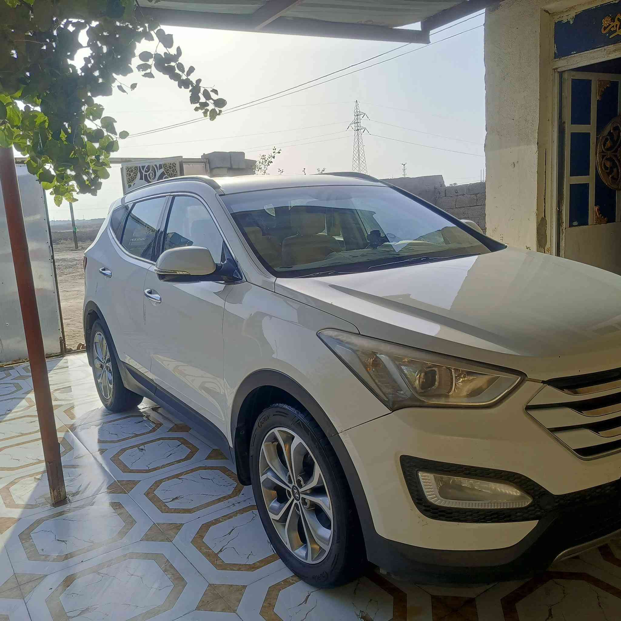 السلام عليكم سنتافيه للبيع موديل 15خليجي نص فول مكينة سته سلندر سياره  تبريد ثلج 3قطع تبريد  سياره  جديده كشن كهرباء                              7راكب
الاستفسار. الاتصال ع الرقم ‏‪***********‬‏
عنوان ميسان
