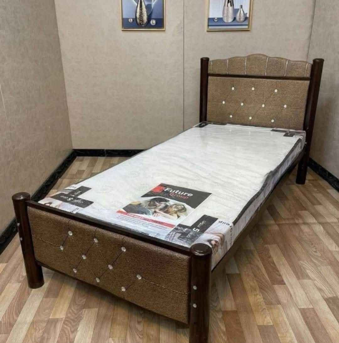 🛏️ سرير نفر واحد أصلي إيراني 

النوع: سرير فردي (نفر واحد)

المنشأ: صناعة إيرانية أصلية

الخامة: غالبًا مصنوع من الخشب الطبيعي أو المعدن المطلي عالي الجودة

الجودة: عالية التحمل – يتميز بالمتانة وطول العمر

التصميم: عملي وبسيط – يناسب غرف النوم الصغيرة أو الاستخدام في الشقق أو السكن الطلابي

الراحة: يوفر دعماً جيداً للفراش والظهر

القياس التقريبي: 90 × 190 سم (قد يختلف حسب الموديل)
السعر 85 الف توصيل داخل كربلاء فقط توصيل سريع جدا لحجز الاتصال على الرقم التالي كربلاء, العراق


**إذا كنت صاحب هذا الإعلان وتريد حذفه لأي سبب، رجاءا أرسل رسالة إلى الدعم الفني**