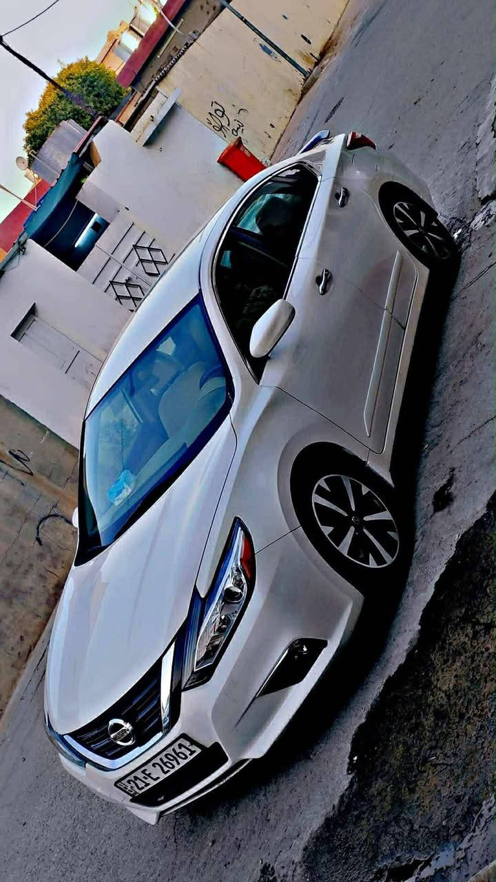 موديل :٢٠١٦
مواصفات : s
لون : ابيض صدفى داخل بيجى 
سنويه جديد لحد ٢٠٢٩
كوبون بنزين  دهن محرك كير جديد مبدل  
تبريد تاخم كدام و ورا 
كير محرك بشرط شرط تحويل 

 بيه ٥ قطعه بدون دواخل
السعر 103 مجال جدا بسيط رقم 
***********
