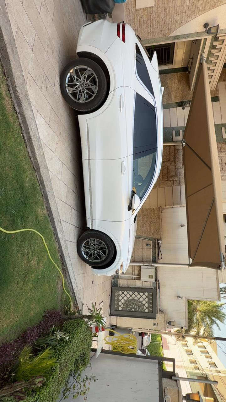 GENESIS GV70 2024 
السلام عليكم. 

4 سلندر  Turbo   2500

رقم بغداد 
تحويل ثاني يوم 

حالة السيارة:
تبديل قبغ صندوق بلادي نفس لون مال شركة
 
‎المواصفات:

1-داخل زيتوني  قيادة السيارة من البصمة مال سيارة 

2-ماشية  ١٩  فقط قابل للزياده السيارة جديدة وزيرو تعتبر على موديلها وبعد بل حقيقة احلى 

3-كشنات كهربائية جلد من نوع فاخر

4-اضواء LED أمامية وخلفية

5-رادارات أمامية وجانبية

6-قيادة ذاتية

7-اوتو بريك في حال ظهور اجسام غريبة امام السيارة 

8-كشنات خزن ميموري

9-شاحن لاسلكي

10-تبريد وتدفئة المقاعد الامامية 

11-إشارة ترحيب بالأبواب

12-خمسة وضعيات للقيادة

13-بانوراما

14-هزاز بالستيرن في حال خروج السيارة من المسار

15-حساس للأمطار بالجامة الأمامية

16-شعار جنسس اسفل المرآة الجانبية

17-نظام صوتي رهيب مكون من 16 سماعة

18-بصمة ابواب
وبعد كومة مواصفات 

مكاني بغداد/ زيونة
السعر ٣١٨
رقمي 

 0770 064 2075
