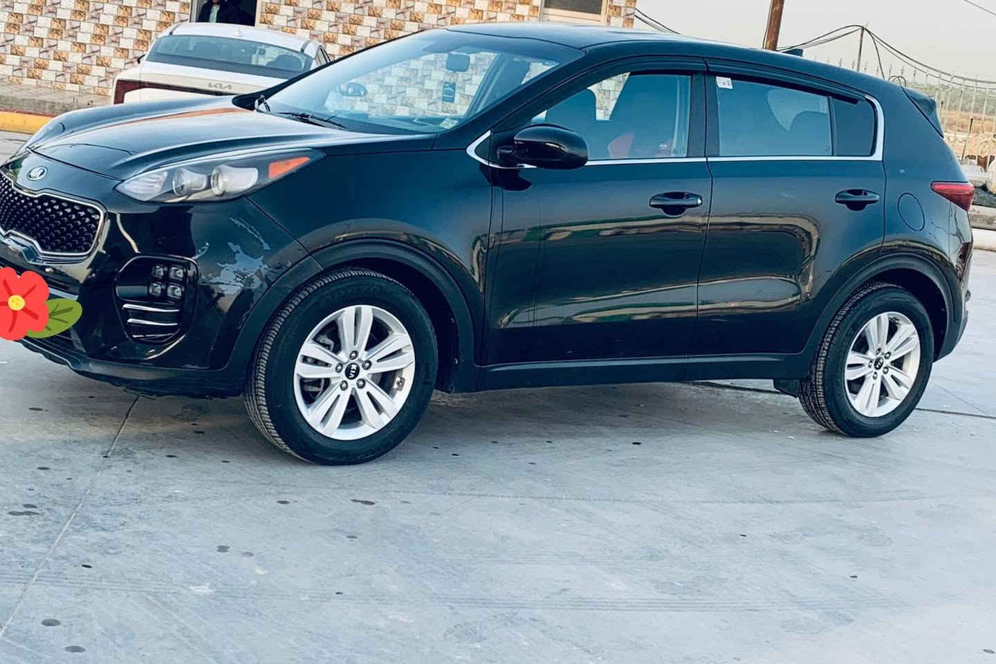 سبورتج 
موديل 2017
السعر 128
بيها صبغ جاملغ فقط بدون دواخل 
محرك كير تبريد حداديه كهربائيات مكفولات 
للاستفسار ***********
السياره جديده بمعنى الكلمه
رقم السياره سليمانيه تحويل وكاله حاضر بغداد, العراق
