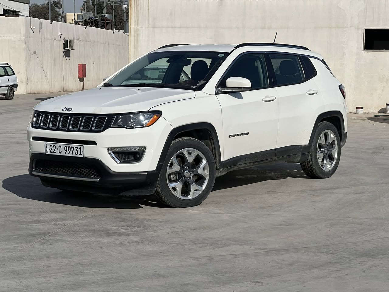 للبيع او مراوس
جيب كومبارس 2021
فول موصفات 1_1
بصمات 
رادار 
حساسات 
كشنات تدفئ 
ستيرن تدفئ 
شاشه  
شاشه كبيره 
ماشيه 78الف كيلو 
فقط جاملخ يسار مبدل نفس اللون 
مكان السياره موصل 
السعر 💸 140💸 وبيها مجال بسيط 
التواصل على الارقام
***********
***********
