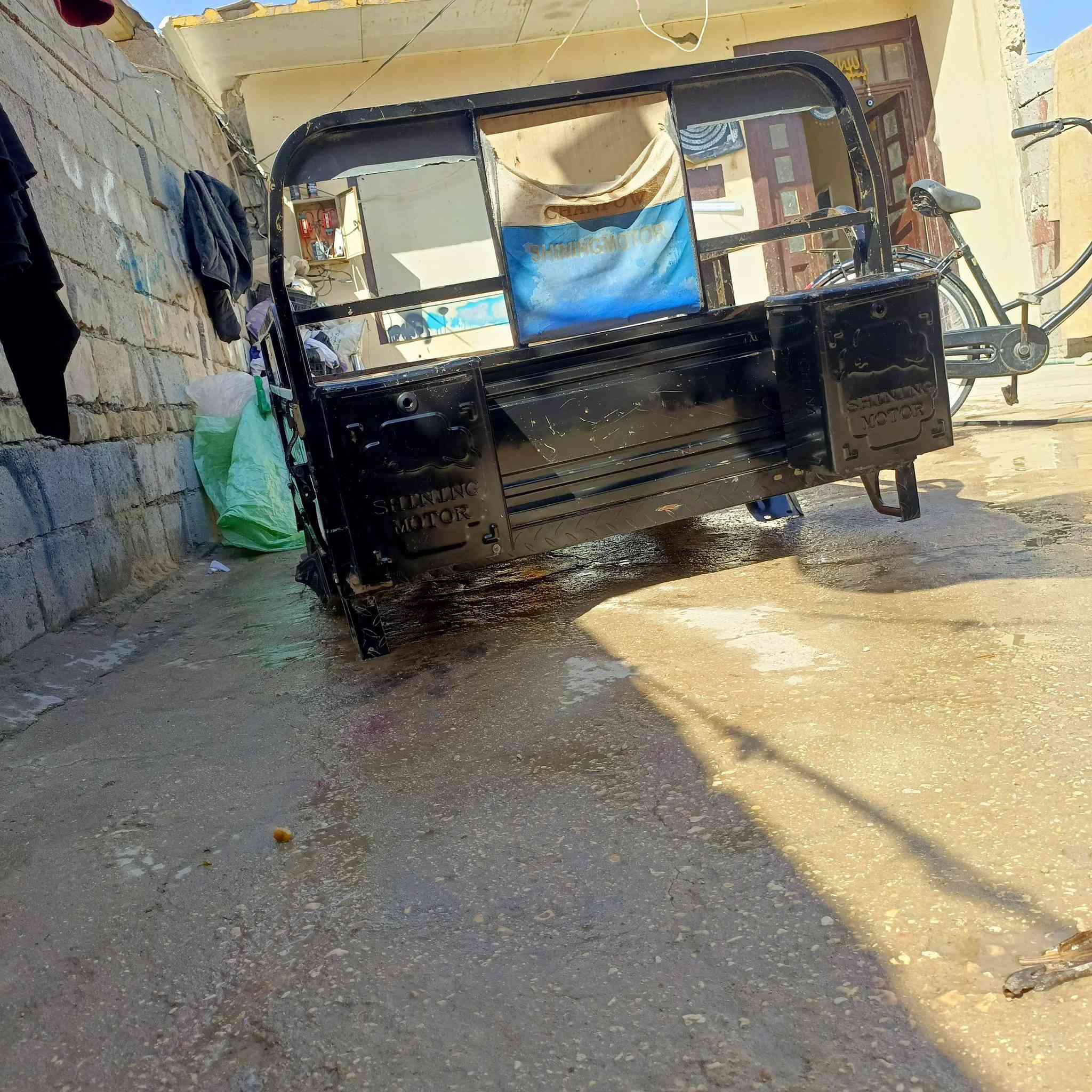 السلام عليكم ب
***********
دي للبيع العنوان كربلاء
