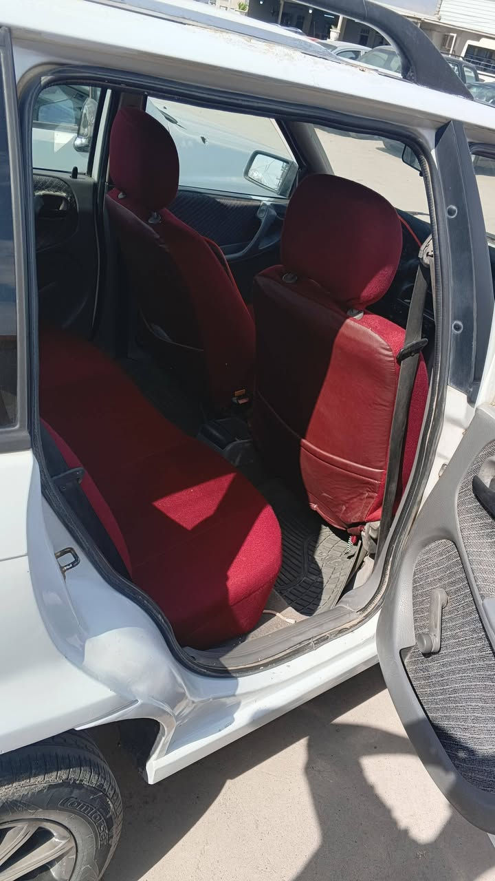استرا للبيع موديل (92)
رقم  نينوى 
كابون بانزين بيها 
شرط التحويل والوكالة 
غرامات صفر 
طخم ورا وكدام جديد 
كير شرط 
محرك بي أثر تبخير
كهربائيات كلها شغاله 
سيارة حلوة ومناسبه 
سعر (45)وبيها مجال للطيبين 
استفسار ع رقم و بي واتس اب  (***********)

صبغ بيها دوسات ومكانات صغيرة بالسقف مثل ما موضح بالصور
