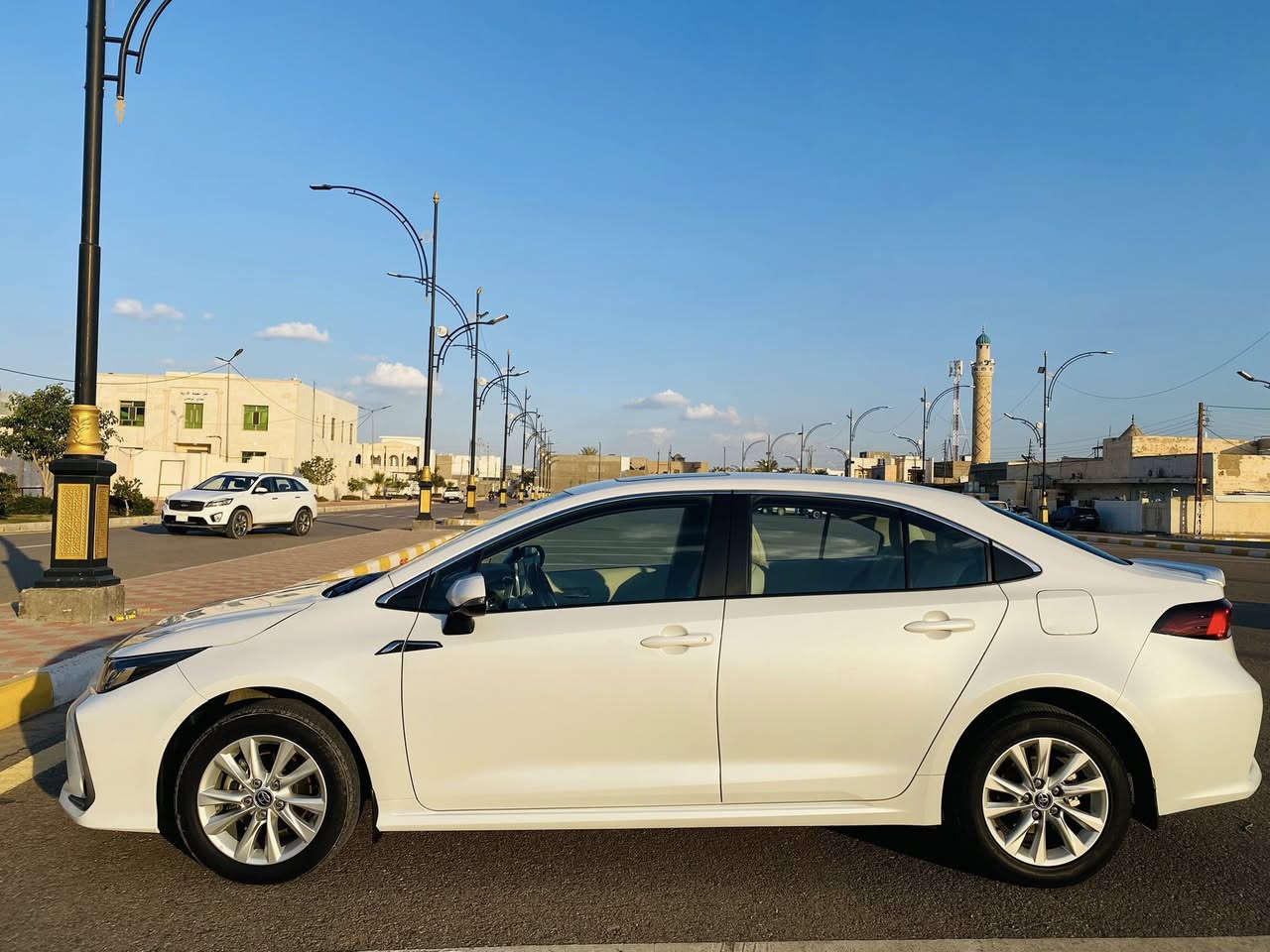 تويوتا كورلا 2024 خليجي ساز 
ماشية : 81 الف 
 باسمي تحويل مباشر رقم اربيل 
ضمان تويوتا العراق (SAS ساز )
صيانة مجانية لمدة سنتين 
فول مواصفات 1/1  GLI
سلايد روف ( فتحة سقف )
حجم المحرك 1800 
نوع الوقود بانزين 
دخول ذكي بصمة تشغيل بصمة  
شاشة جيتي ال
تبريد قطعتين 
ويل كب حجم الاطارات 16 
حساسات امامي خلفي 
لايتات عدسة 
بك لايتات لد 
كشاف لايت لد 
مرآة قابلة للطي 
اشارة بالمرآة 
وضعيات قيادة 
مرآة داخلية عاكسة 
جاهزه من كل شي بالعافيه على الي تكون من نصيبه السعر 183   وبيهة مجال 
مكان السياره الانبار - الرمادي 
***********
