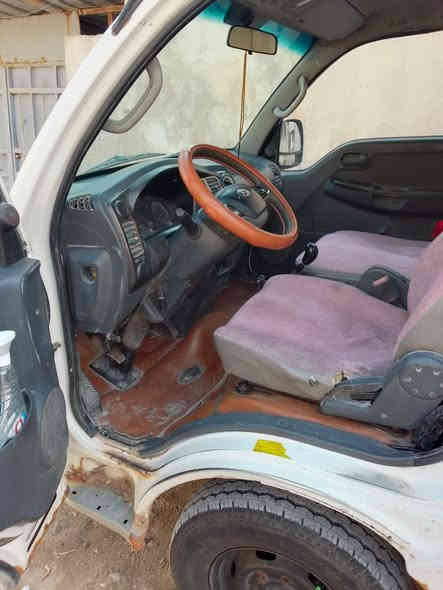 السلام عليكم كية بنكو للبيع موديل 2015 رقم ذي قار تحويل ثاني يوم السعر 85وبيه مجال  للشراي العنوان ناصرية الثورة اليشتري يتصل على الرقم التالي ***********
