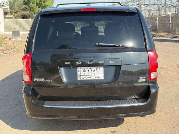 سلام عليكم 
دوج كرنفال
موديل2018 
رقم بغداد تحويل مباشر
حادثه جاملغين وبنيد 
مواصفات GTيعني اعله مواصفات
كير محرك صدر تبريد خير من الله 
السعر 148 ورقه بيه مجال بسيط ماكو هيجي سعر
مكان سياره بغداد بلديات حي تجار 
اتصال على رقم *********** بغداد
