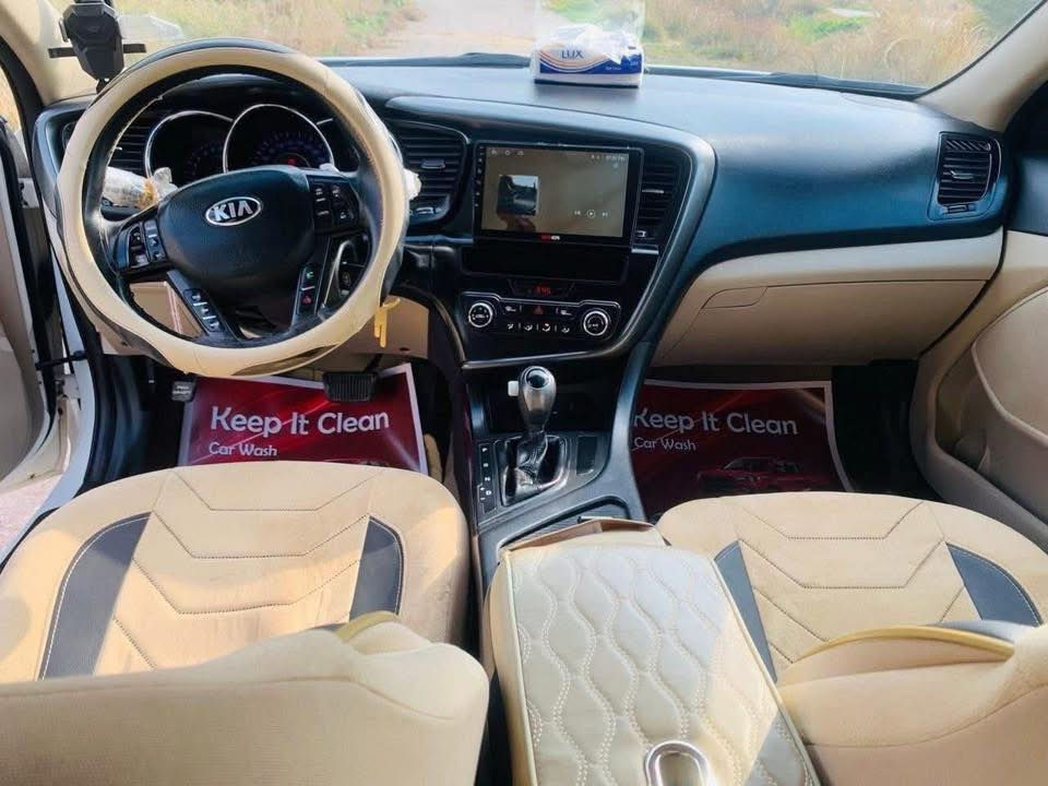 السلام عليكم
كيا أوبتما 2013 وارد خليجي 

محرك دوش 2000

رقم  + مكان ديالى 

سيارة كاملة من كل النواحي من محرك وكير  وحدادية  وتبريد قطعتين تدفئة تبريد شغال  أشاير بالمري ومري شفط ونظام eco تقليل استهلاك  ونظام مثبت سرعة وسنوية جاهزة بأسمي لحد 2028 وباقي المواصفات معروفة ….

***********
