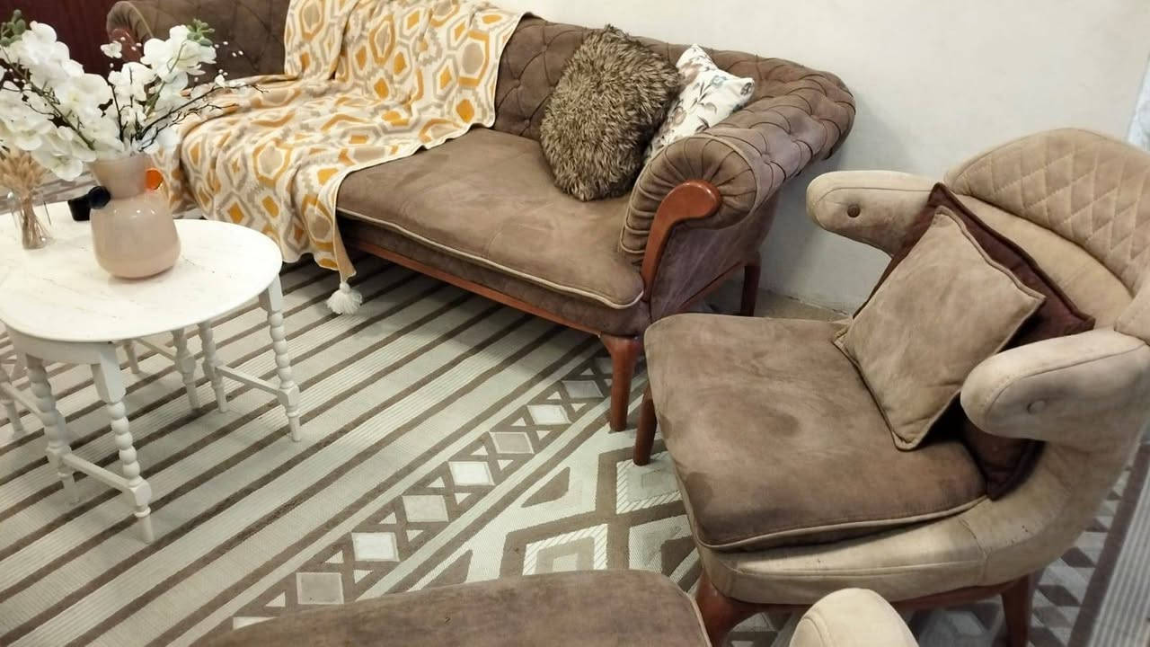 اتصال *********** مكان بغداد تخم تركي 8 مقاعد ثابت نضيف الزوليه بوهيمي للبيع
