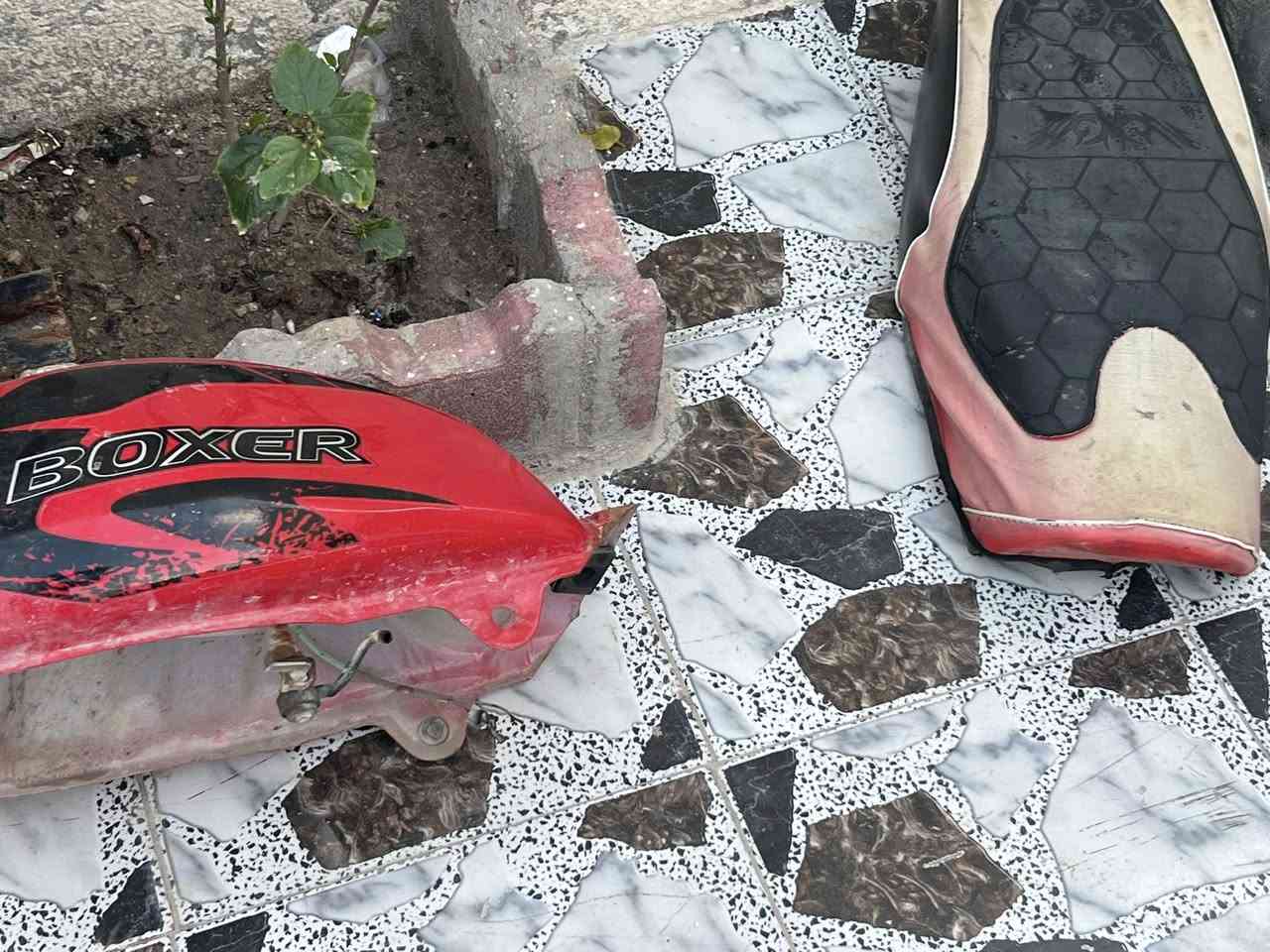 السلام عليكم بوكسر كاطعه ناريه مطرت عليه دراجه كامله مكينه بشرط تخذه أوراق *********** ترهم مراوس البصره ابي الخصيب
