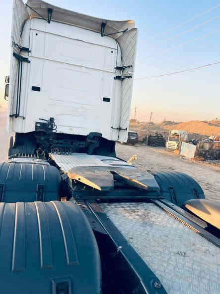 سكانيا سحال تك بلادي
2002
محرك 6 انجكتر 
كير 900 3/3 رتايتر 
تخم تاير
كفاله عامه بلاديه
بدون ارقام 
السعر 120 وا بيه مجال 
العنوان بغداد
‏‪***********‬‏
