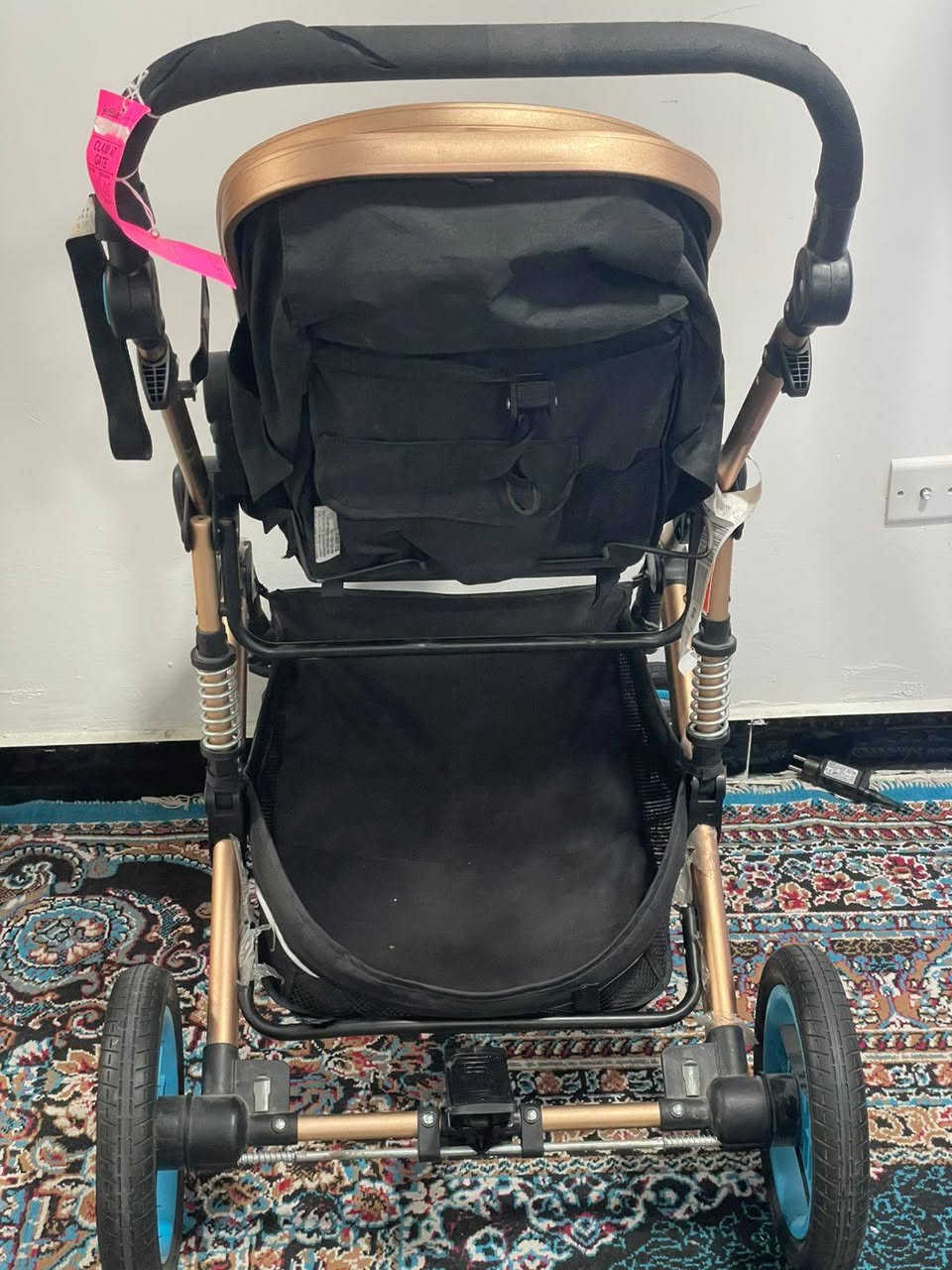 عربانة اطفال  استخدام قليل جديده اضرارها بسيطة وموضح بصور مكاني نجف سعرها 75
*********** واتساب
