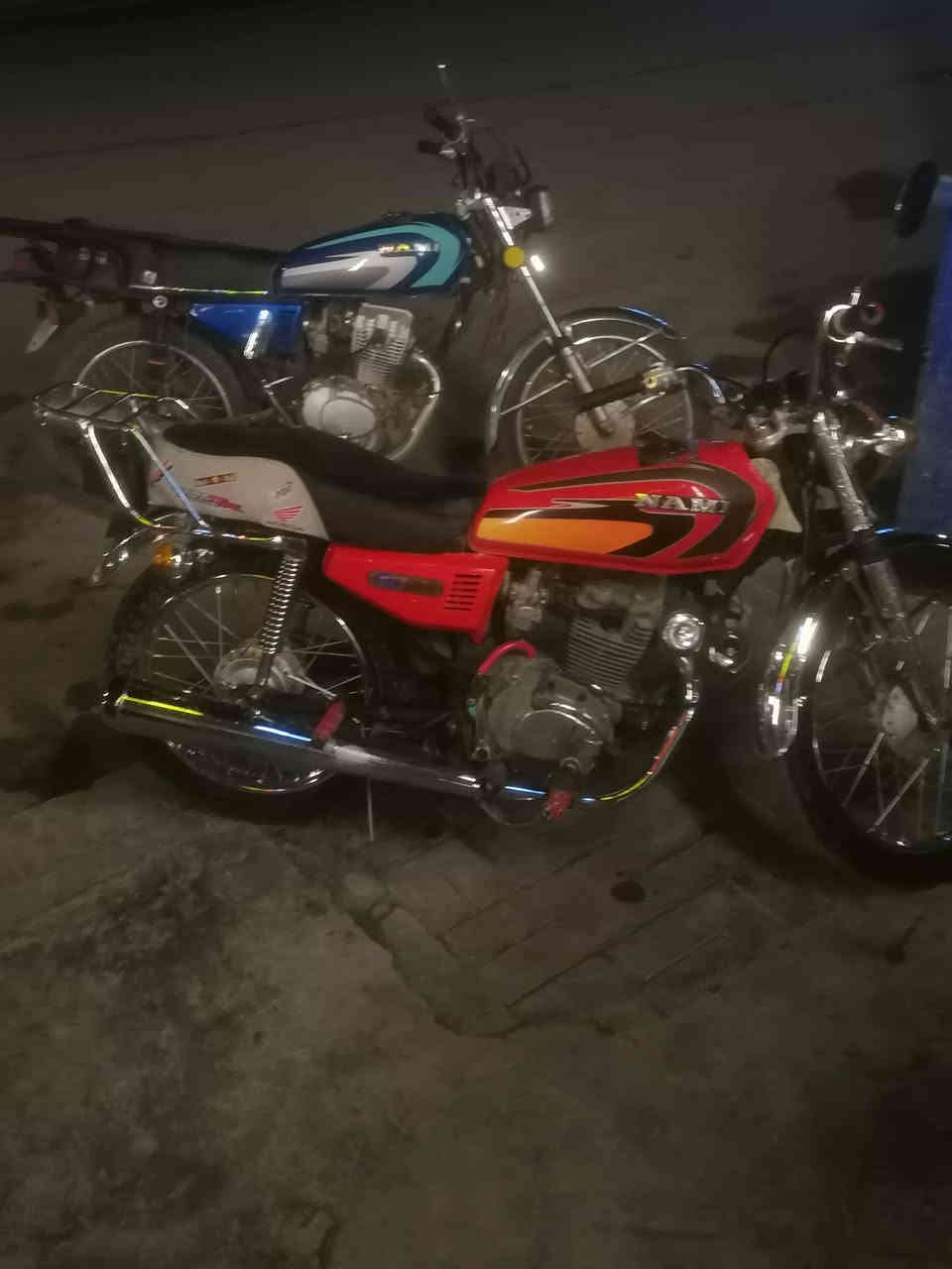 دراجة لبيع محرك اضيف خدمي نامه سيجي أوراق اصولي وكيله العارضي شاصي ايراني  مديل 18 السعر 500 قفل قفل قفل الرقم *********** نجف
