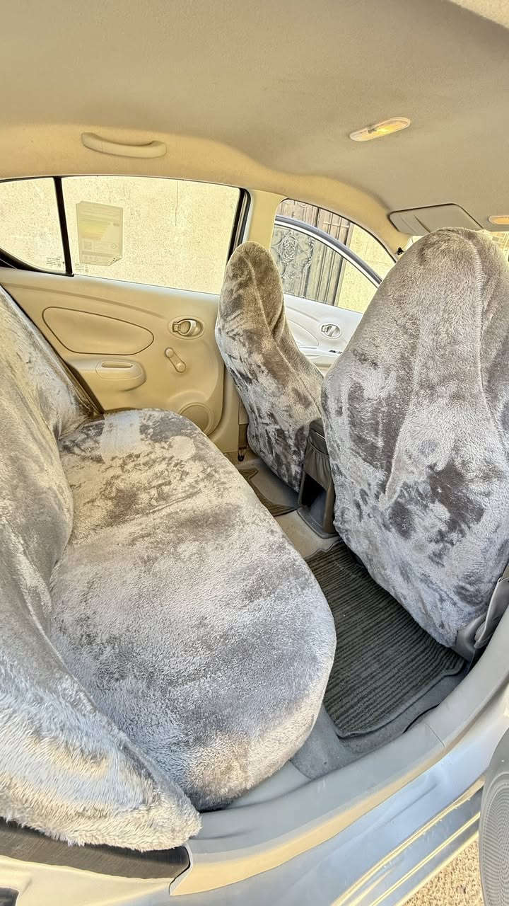 السلام عليكم للبيع  صني هندي بليته زركه موديل 2024 جديده لوك ماشيه 17 الف لون سلفر دواخل بيجي اخوان السياره جاهزه من كلشي تخم تاير صدر حداديه بدون رقم تترقم بغداد 
مكاني بغداد الدورة 
سعر 97 ورقة 
***********
