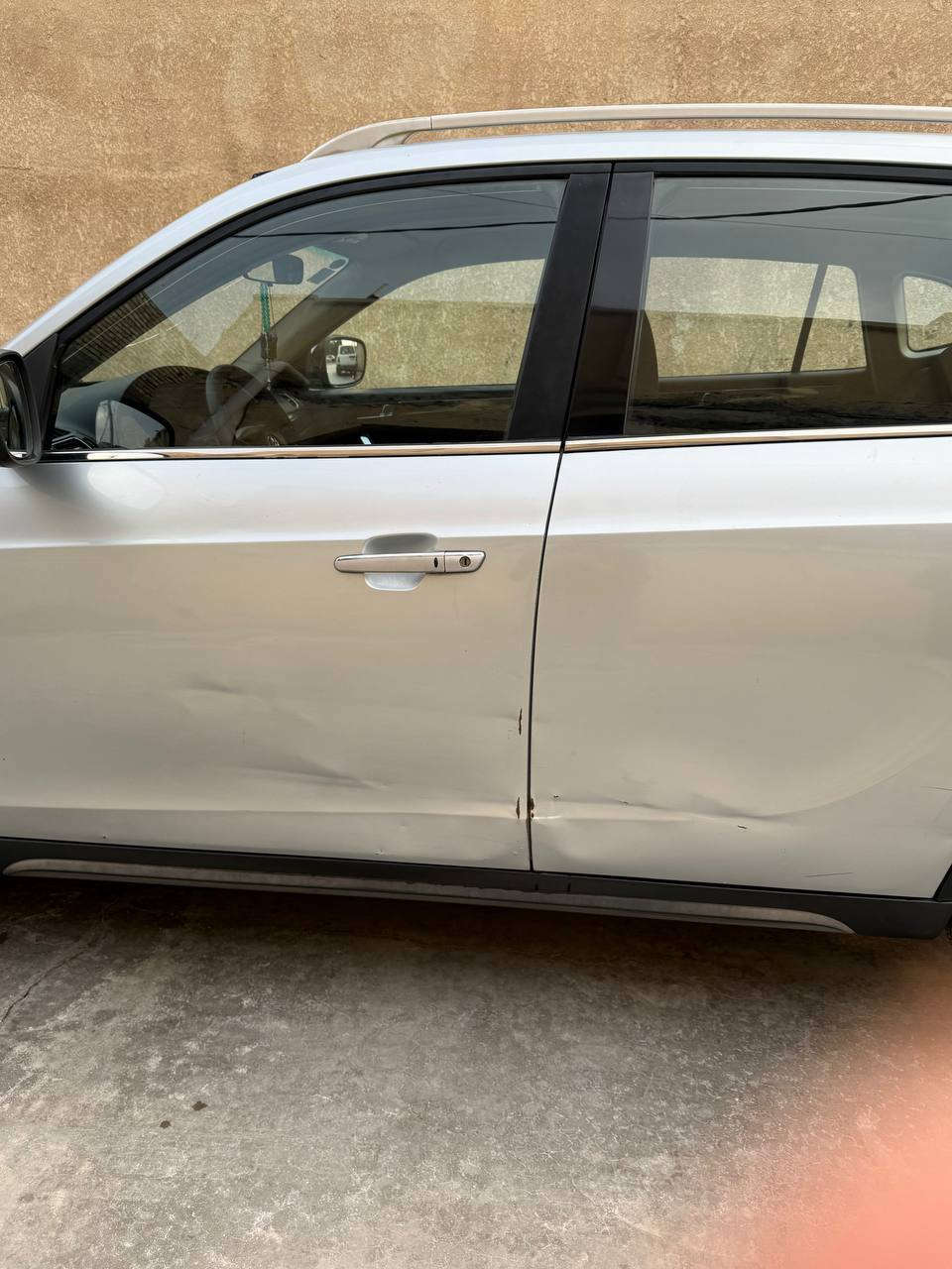 اسلام عليكم /برلنس للبيع بسمي تحويل ثاني يوم 
السياره مكفوله من صبغ وتبديل ومعجون ومن خياس مثل ماموضح  بسونار مرفق بالمنشور  سعر 75 وبيه مجال بسيط العنوان واسط رقم ***********
