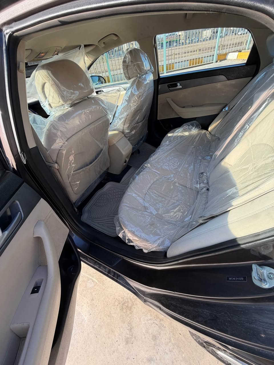 هونداي سوناتا 2015 وارد امريكي بيه جاملغ + بنيد صبغ رقم كربلاء مشروع وطني سنويه جديده 
مكينه كير حداده تخم تاير كله جديد جاهزه من كلشي سعر 112 وبيه مجال مكاني البصره 
*********** البصرة, العراق
