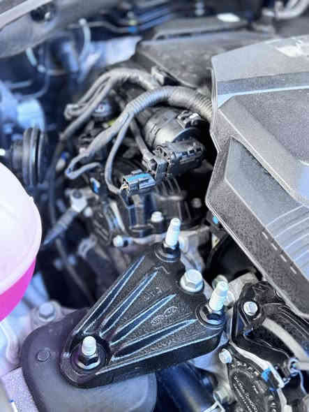 السلام عليكم البيع سورنتو ٢٠٢٤ زيرو ❤‍🔥 طك كارتون ماشيه ١٢ الاف حقيقي بسمي من ٢٤ وليهسه سياره جديده ب معنا الكلمه مكفوله لا صبغ ولا بارد ولا شخوط ولا زلوغ ولا تكحيل فقط رصعه بكد عصوه مسحوبة بس سياره فووول موصفات
ويل ٢٠ ❤‍🔥دادشو سياره ضمان ٥ سنوات ❤ بسمي ارقام جدد وهزه جديده موصفات 
بصمه 
ويل ٢٠ 
دادشو 
دبل كامره 
٦ سلندر 
كير ماوس 
رادار امامي 
سبع راكب 
3 قطع تبريد 
ثلاجه 
٤ عدسات 
بك لايت لد 
اريل نفكيشن 
شاشه متصله 
صندوك كهربه 
هندريك بصمه 
باب كهربه 
تشغيل عن بعد 
صندوك ذكي 
مري شفط وترحب
حساس امامي 
حساس خلفي 
حساس مطر 
كراسي كهربه 
كراسي خلفيه دكم
شنو الموصفات البلك موجوده. 
سياره عل يدي حت مشبج لدعاميه اماميه مسويله مكاني بغداد جديده 
رقمي ***********
