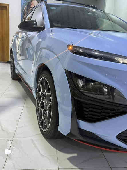 السلام عليكم كونا موديل 2022السيار ان لاين محرك 2000تيربو معروفه موصفاته ماشيه 44الف كيلو مو مايل  وارد كندي السياره عباره عن صاروخ من انطلاقه ومعدل  السعر المطلوب 190ورقه ورجاء لتقارنه بالي مهجومات واسعارهن هاي جاهزه السياره من كلشي 
***********
تحياتي للجميع
