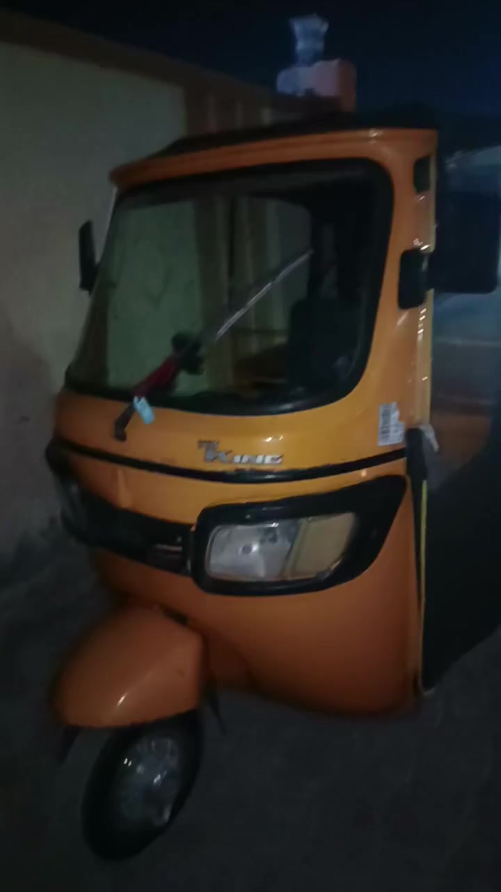 تكتك لبيع موديل 20 بيها ضربه كدام صغيرونه مرجعها بارد . دراجه اوراق داخله هزه ومختومه من مرور  سعر خاص دراجه مرتبه وحلوه ونضيفه فول/ راسلني وتدلل/


**إذا كنت صاحب هذا الإعلان وتريد حذفه لأي سبب، رجاءا أرسل رسالة إلى الدعم الفني**