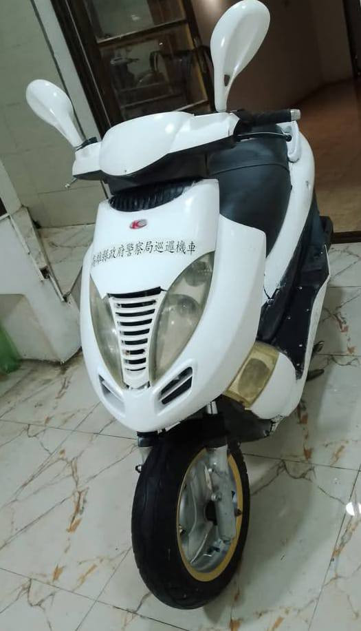 موطر لبيع مكانه رمادي قرب مدرست تل الاخضر لموطر شغل سعر 250و بيه مجال ***********
