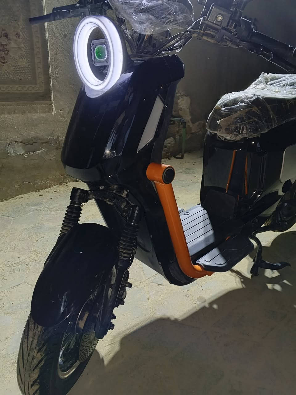 ⚡️🔋 دراجة شحن U2 زيرو 🔋⚡️

🚨 بعدها وضع شركة
📞 الشراي يتصل

🔋 عدد البطاريات: 5
⚡️ السرعة: 60

🔥 نظيفة ومضمونة
💯 مشيها مرتب وما بيها أي مشاكل
⚡️ قوية وتتحمل الشغل

📍 المكان: الديوانية – حي الضباط
📲 الشراي – خاص او يتصل ***********
