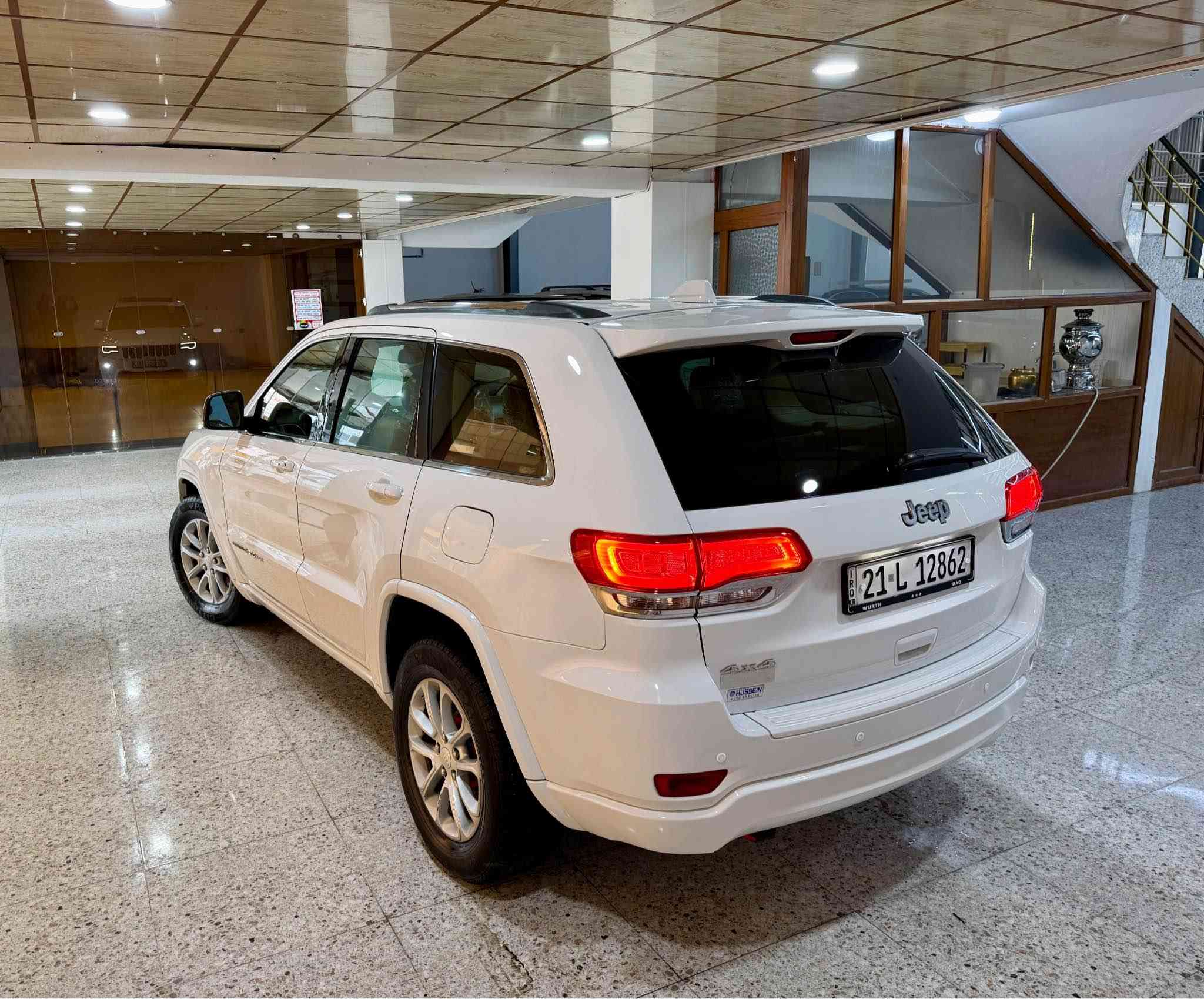 جێب لاریدۆ  مۆدێل 2014
 ماشاللە نمونەی جوانی هەیکەل قەپات مواسەفات هەیکەلو ناوی بیلادی ماوەتەوە پشت و پێش کەپس.

مواسەفات لیمیتد سپی بەفری
مەکینەی 3.6L  v 6 
دەبل ئەکسل4WDLOW .SNOW 
SAND.ROCKگێر کارەبایی و گێر 

لە سوکان
تەحەکوماتی سەر سوکان. تەحدیل سورحە. ئاوێنە کارەبایی .تەبریت مەرکەزی  . نیزانمی سپلیت  .eco. گێج ئەلیکترۆنی.دژو خلیسک کوشن کارەبایی و کوشن جلد لیت  لید و حەدەسە. کامل بەگ لایت حەدەسە .کوشن سارد و گەرم .کامێرا ٣٦٠ پلە .پشت و پێش حاسە. 

سەیارەکە  هی مالانە  تازە رۆنی گێر و مەکینەی گۆراوە سەنەوی نوی بە ناو خۆمانەوەیە ٤ تایەی تازە  گێر و مەکینەی بی کرانەوە و دەنگە 100 هەزاری واقحی رۆشتوە  بە شەرتی کۆمپیتەر  .
وەکوو بۆیاخ   یەک پەلەی بجووکی هەیە بی داخلی و بی ئەرباگ 
شوێن :ڕانیە
***********
***********wast app w vibar
 بۆ سحر جات بکەن یان تێل رانية, السليمانية
