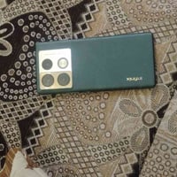 انفنكس نوت 40 برو • ٢٥٦ • مبدل ضهر