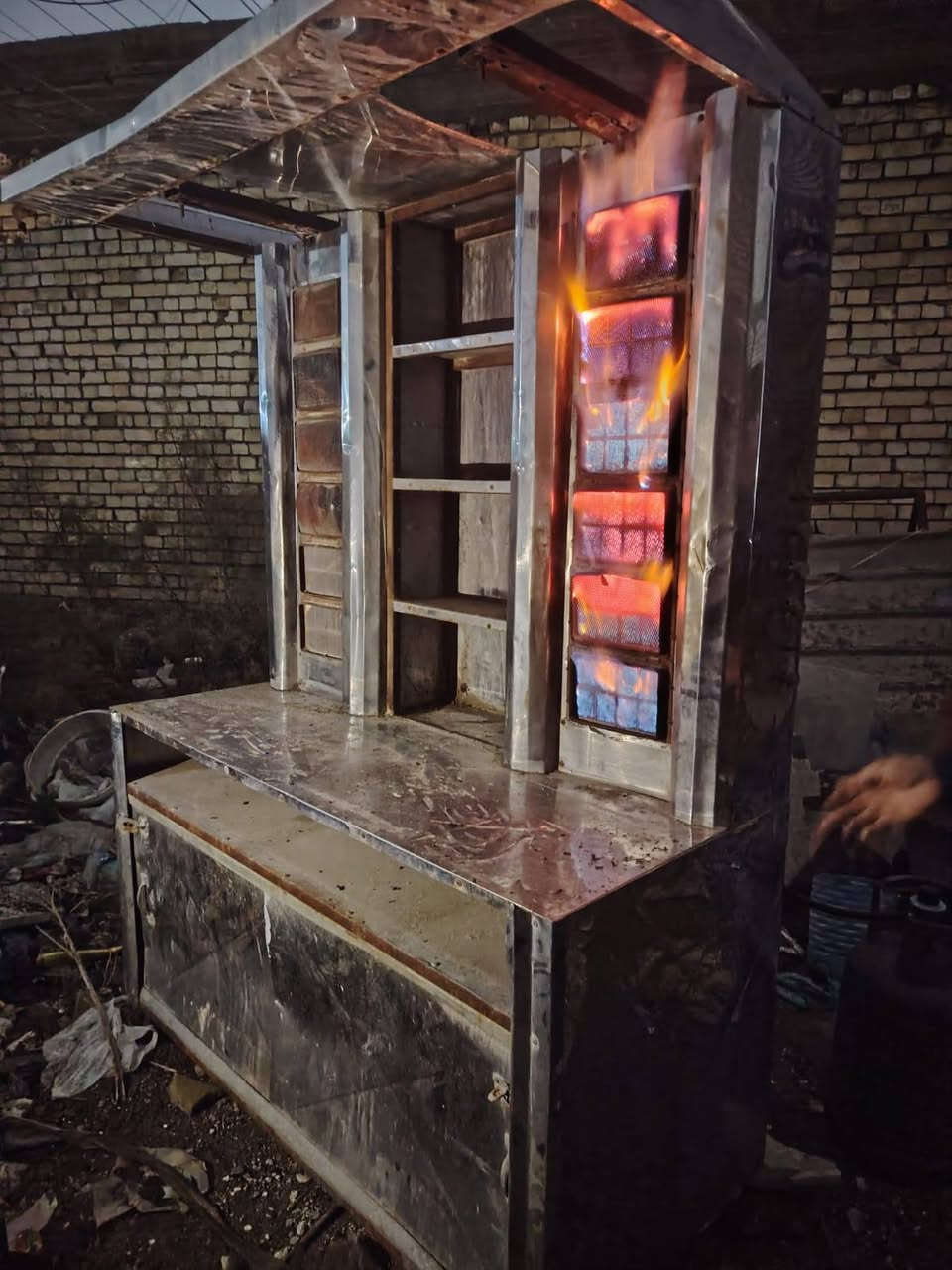 سلام عليكم شوايه ستعمال قليل
متروكه عوزهه غسل وتعديل 
مكان كماليه 
***********
