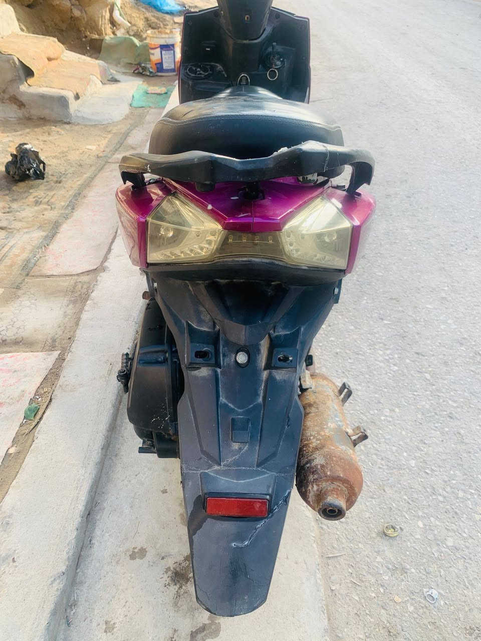 دراجة اف اس صيني شغالة بس ما تمشي ابيع على وضعها نظيفة سعر مناسب للاتصال على الرقم *********** العنوان القرنة
