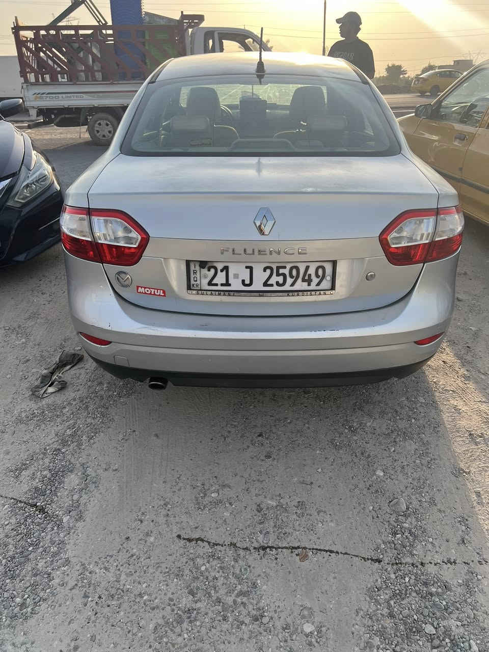 رينو فلاونس 2016نضيفه بيه الدوسات صبغ وبارد بلجاملغ الخلفي السياره باسمي تحويل ثاني يومي سنويه لل2029 السعر ب68وبيه مجال قليل للاستفسار  ***********
