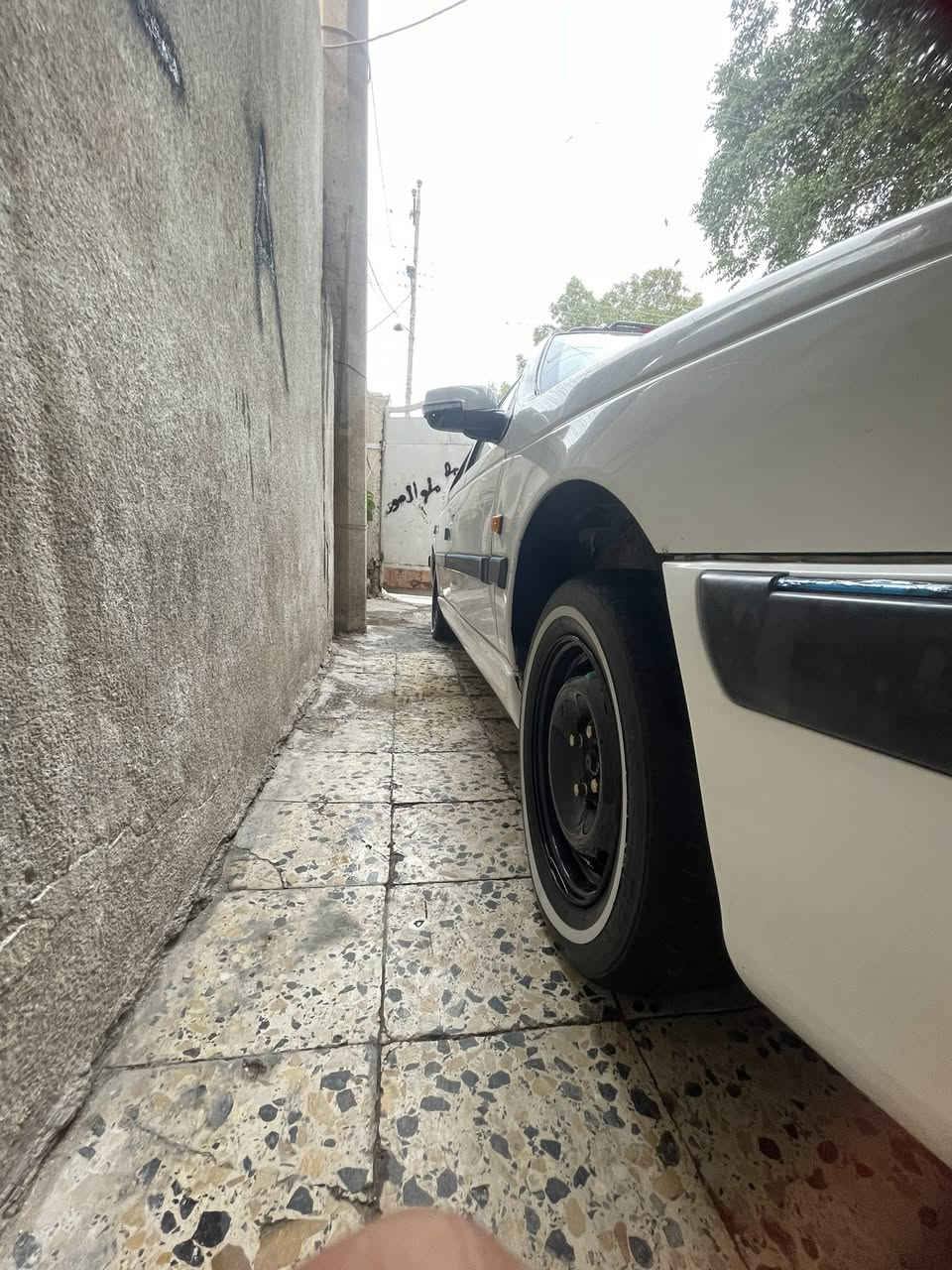 السلام عليكم بيجو بارص مديل 11سياره كفاله عامه ماعده ضربه بلجاملغ خلفي خفيفه موجوده بتصوير سياره جاهزه من كلشي تبريد تفه كلهه شغاله بكاني بغداد البياع شرطه خامسه سعر55وبيه مجال بصيط كلش بسمي سياره تحويل ثاني يوم ***********
