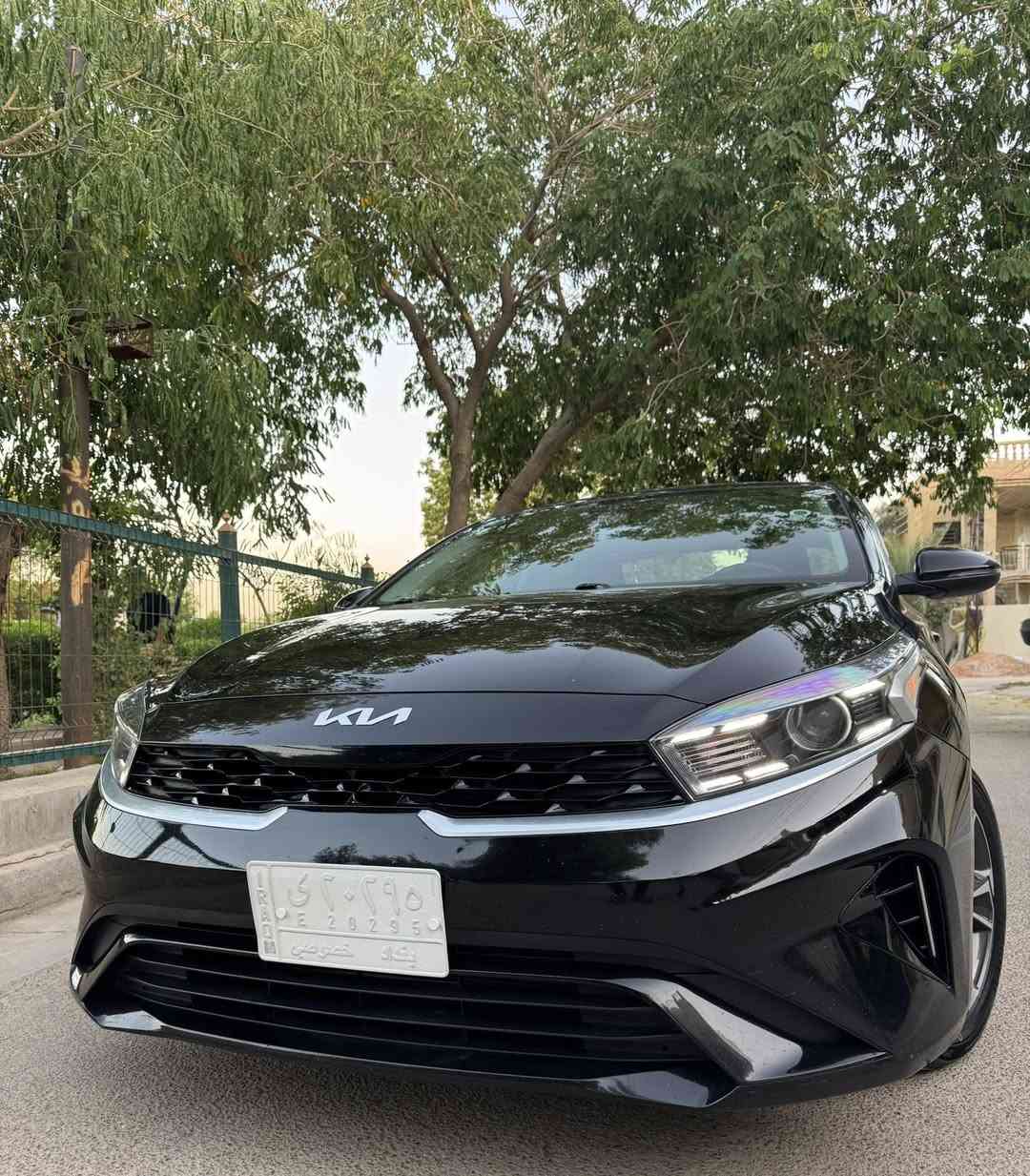 السلام عليكم
.فورتي 2023للبيع 
.رقم بغداد 
.مواصفات كندية 
.محرك 2000دوش
.حادثها شوية بارد بل جنطة كلش قليل والبقية مكفولة بچم كبس اصفاح موس صور الحادث مرفوقة بل منشور حادثها 
كلش حلو السيارة جديدة
.مواصفات السيارة 
1-شاشة كار بلاي 
2-تدفئة كشنات +تدفئة استيرن 
3-مثبت سرعة +تحديد مسار 
4-رادارات 
5-توقف ذاتي 
6- ثلاثة اثنضمة قيادة -sport+SMART+NorMa
7-شحن لاسلكي 
8-قطعتين تبريد
9-السيارة ماشية 54الف
السعر 153مجال بسيط 
مكاني بغداد الدورة
الرقم ***********
