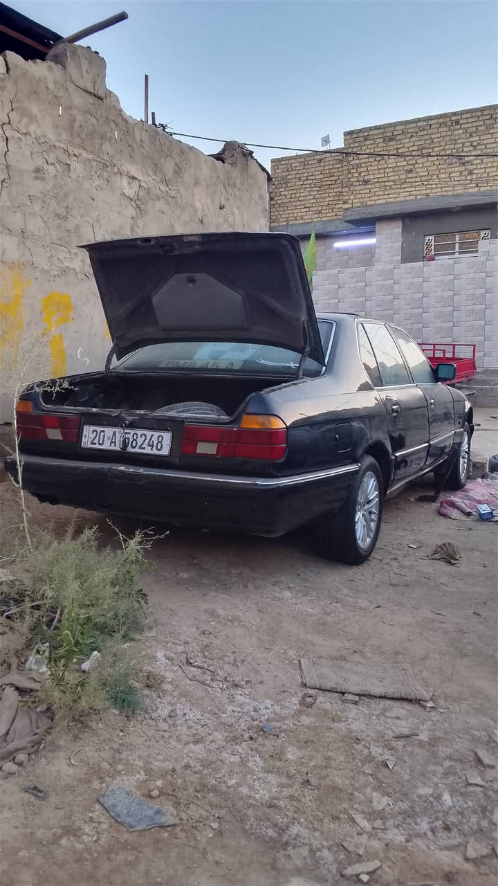 سلام عليكم BMW 735 مديل 91 بسمي رقم انكليزي سعر 25 وبيها مجال مكينه بيه صوت لا تنقيص ولا تبخير سياره بيه نقوصات حداديه غرفه نضيفه ما عده تنته مكانه نجف ***********
