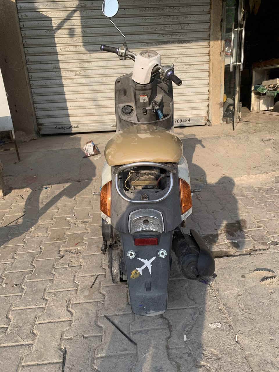 سلام عليكم 

داجة بوليس ١٢٠ دراجة خير من الله سلف ونهدر بكل وقت دراجة بلادية مامفتوح 
ملاحضة :
نواقصها ستاند وسط وحساس بريك لان يبقة مشتغل ويضعف لباتري قبق بكليات موجود جديد
السعر ٤٥٠ بغداد البياع رقم أو واتساب فقط ***********
